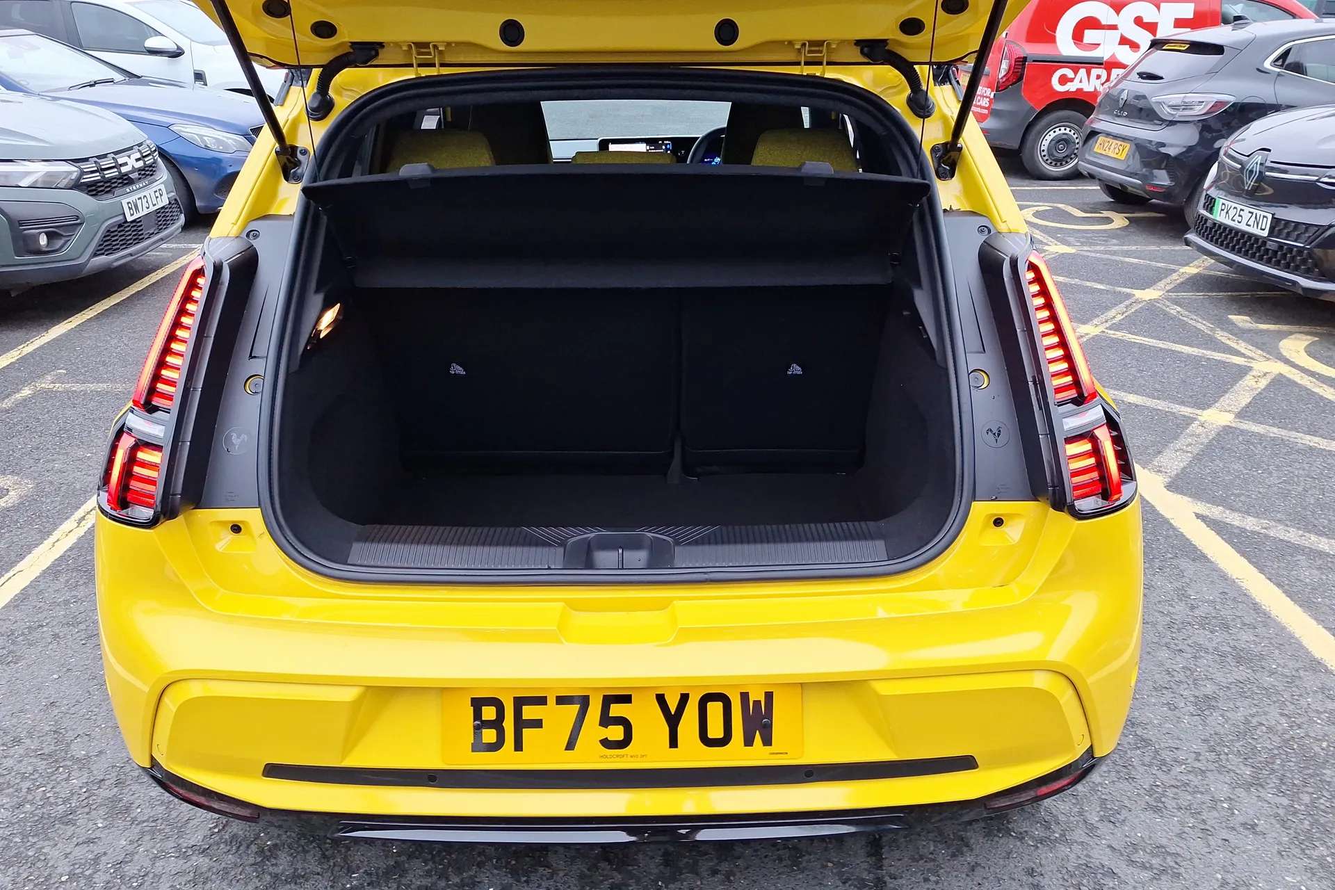 2025 RENAULT 5 2025 RENAULT 5