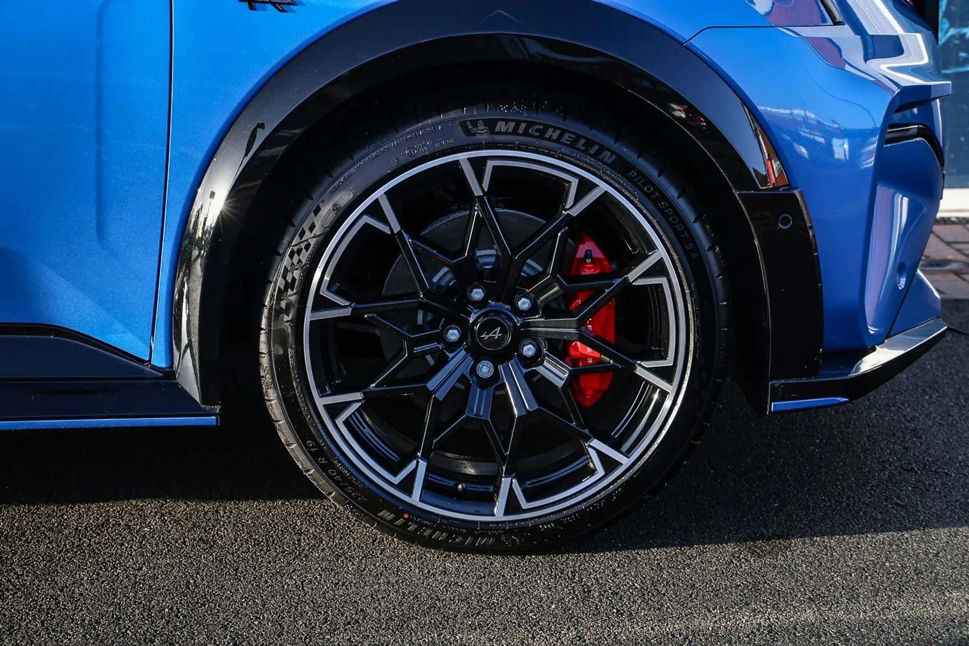 2025 ALPINE A290 2025 ALPINE A290