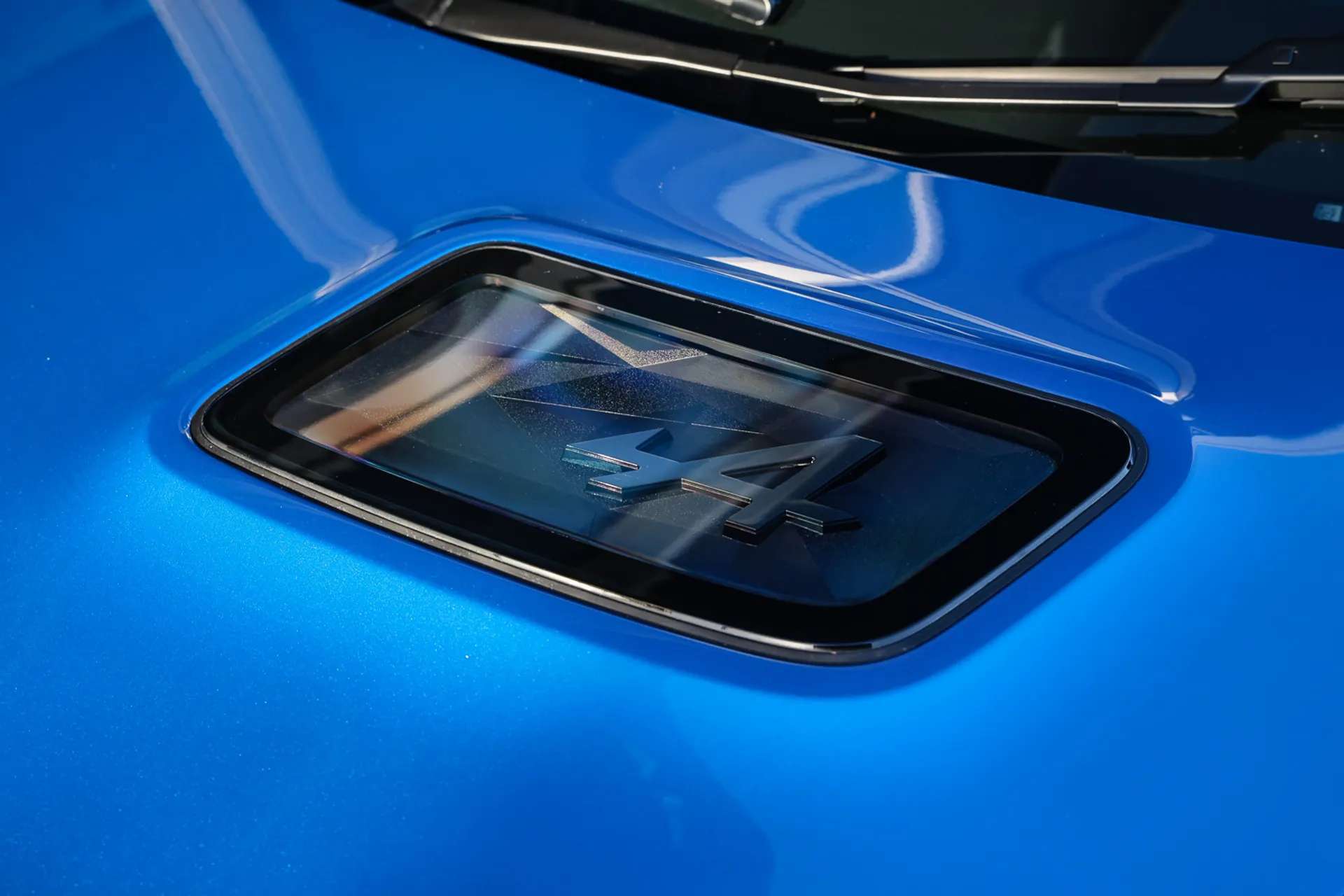 2025 ALPINE A290 2025 ALPINE A290