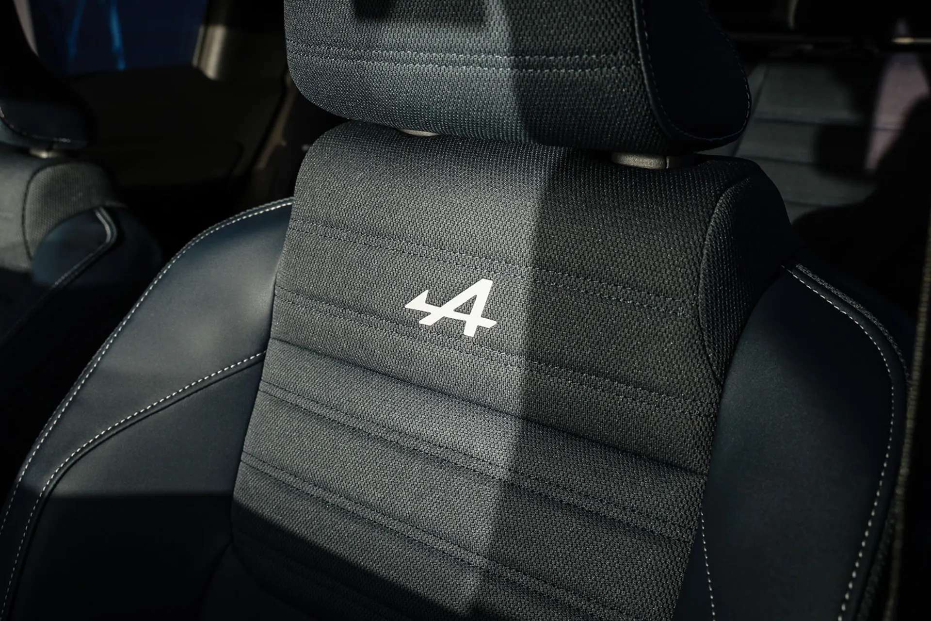 2025 ALPINE A290 2025 ALPINE A290