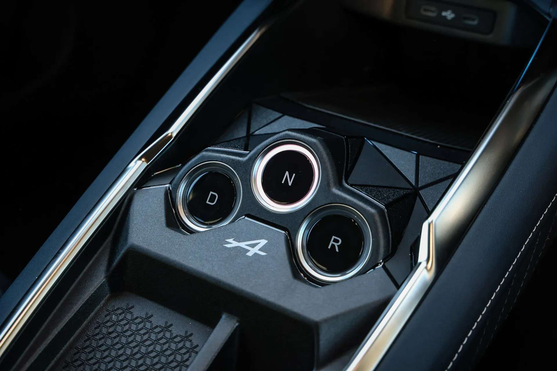 2025 ALPINE A290 2025 ALPINE A290