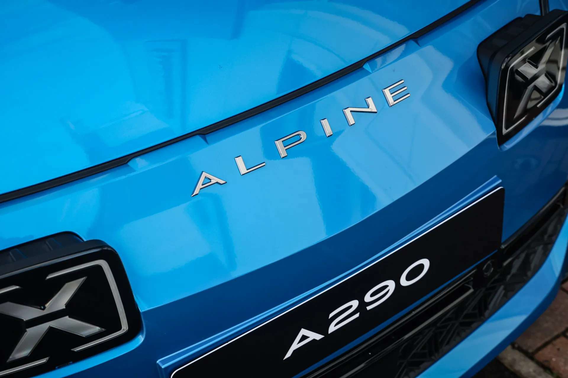 2025 ALPINE A290 2025 ALPINE A290