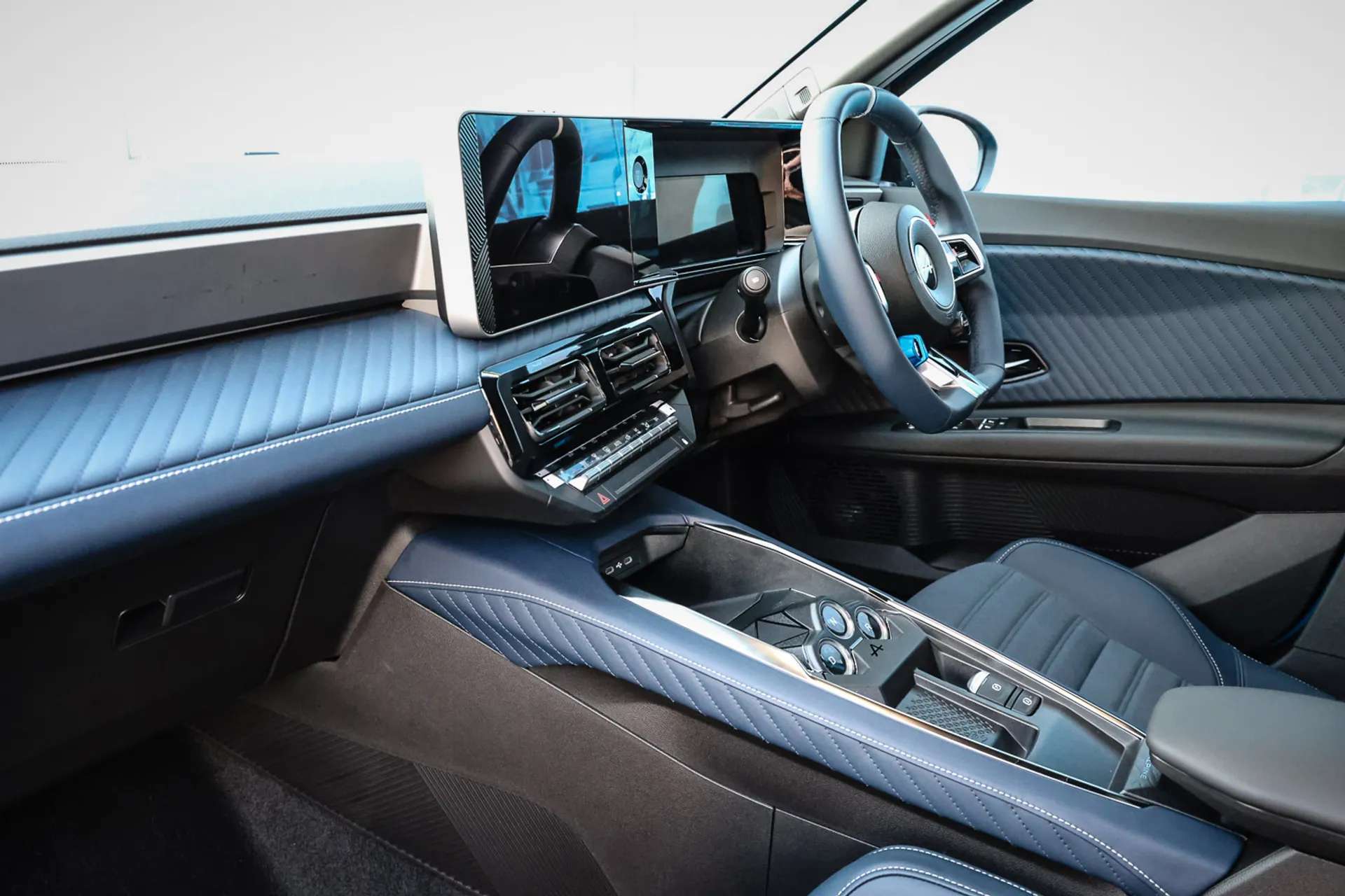 2025 ALPINE A290 2025 ALPINE A290