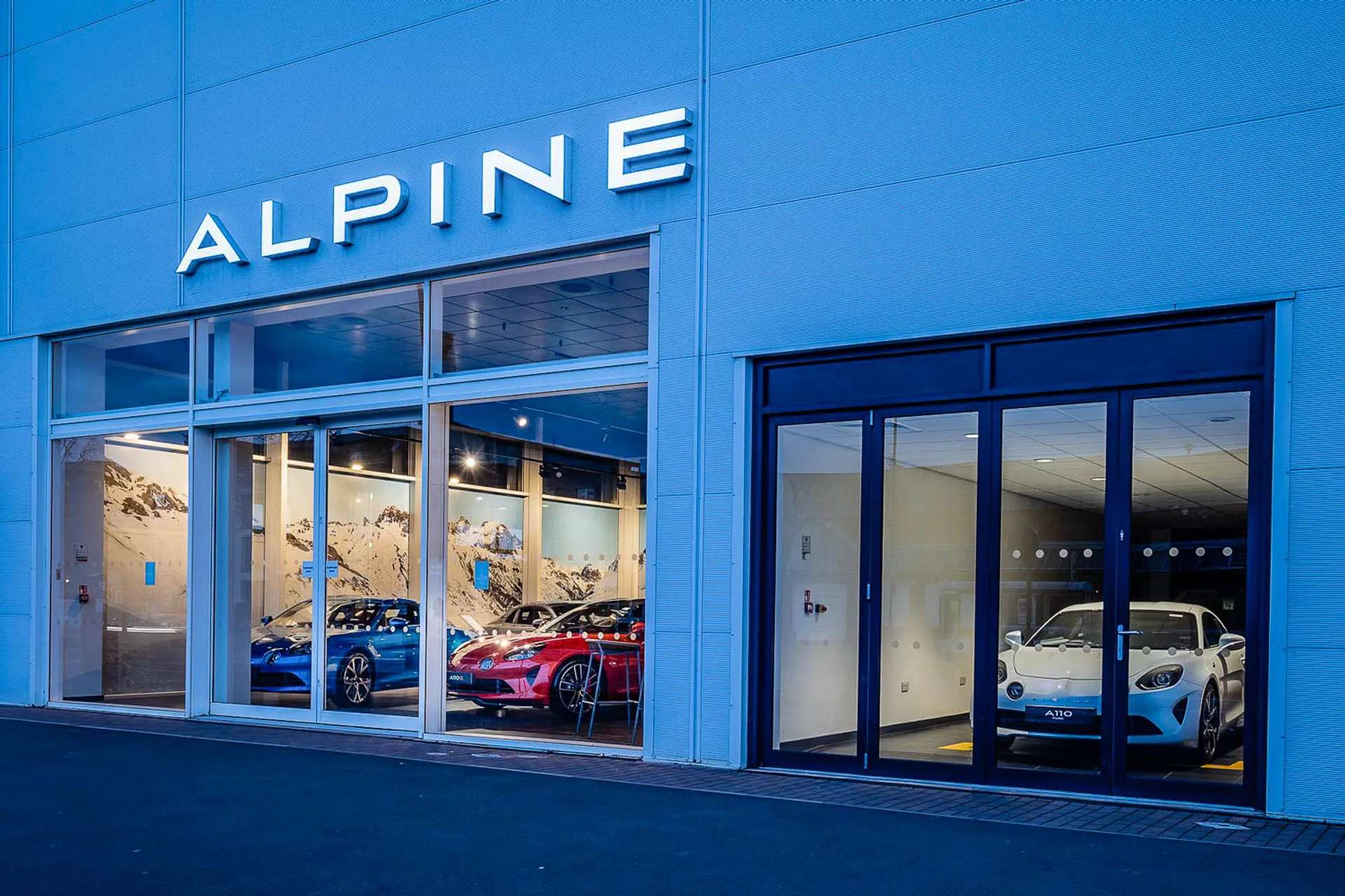 2025 ALPINE A290 2025 ALPINE A290