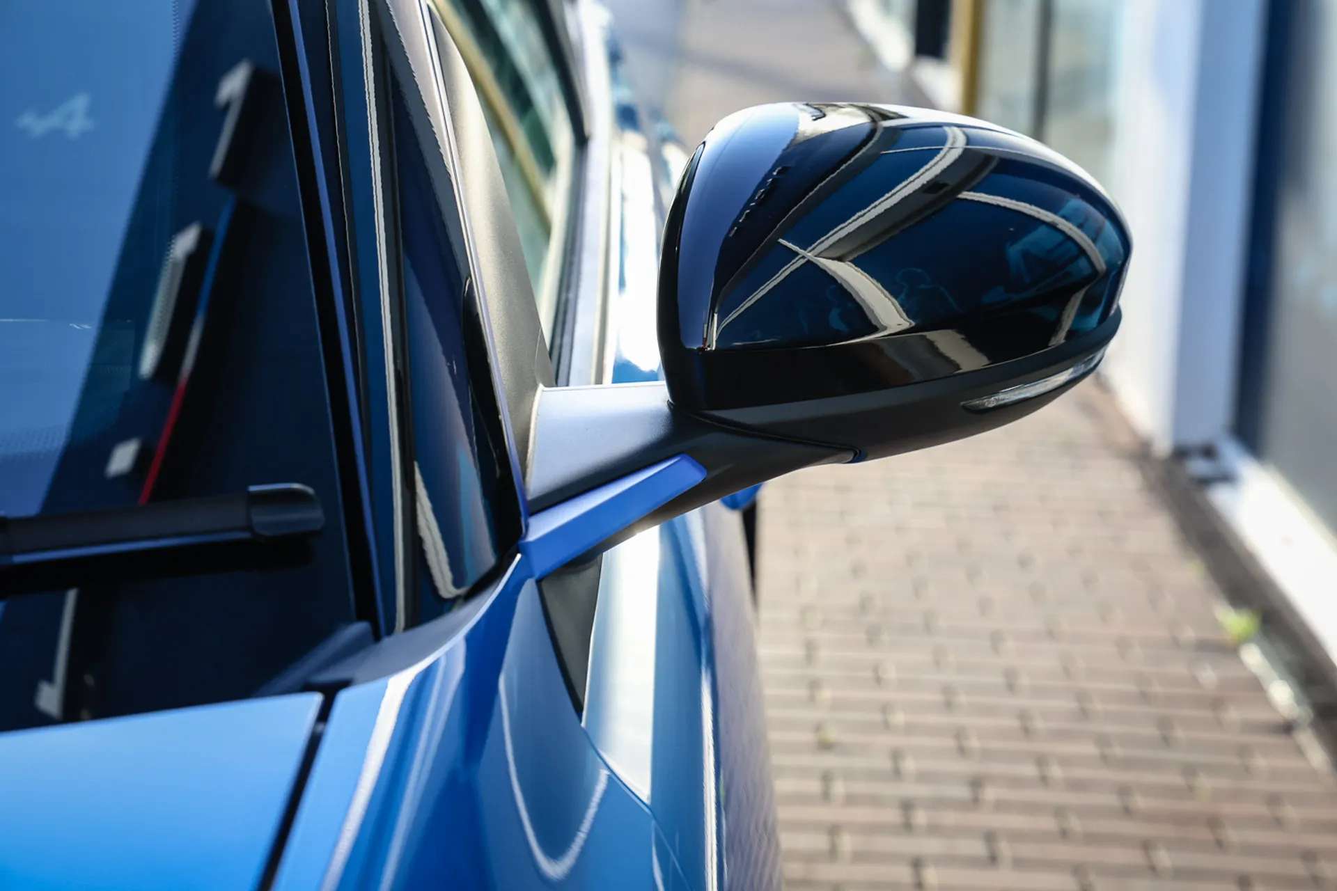 2025 ALPINE A290 2025 ALPINE A290