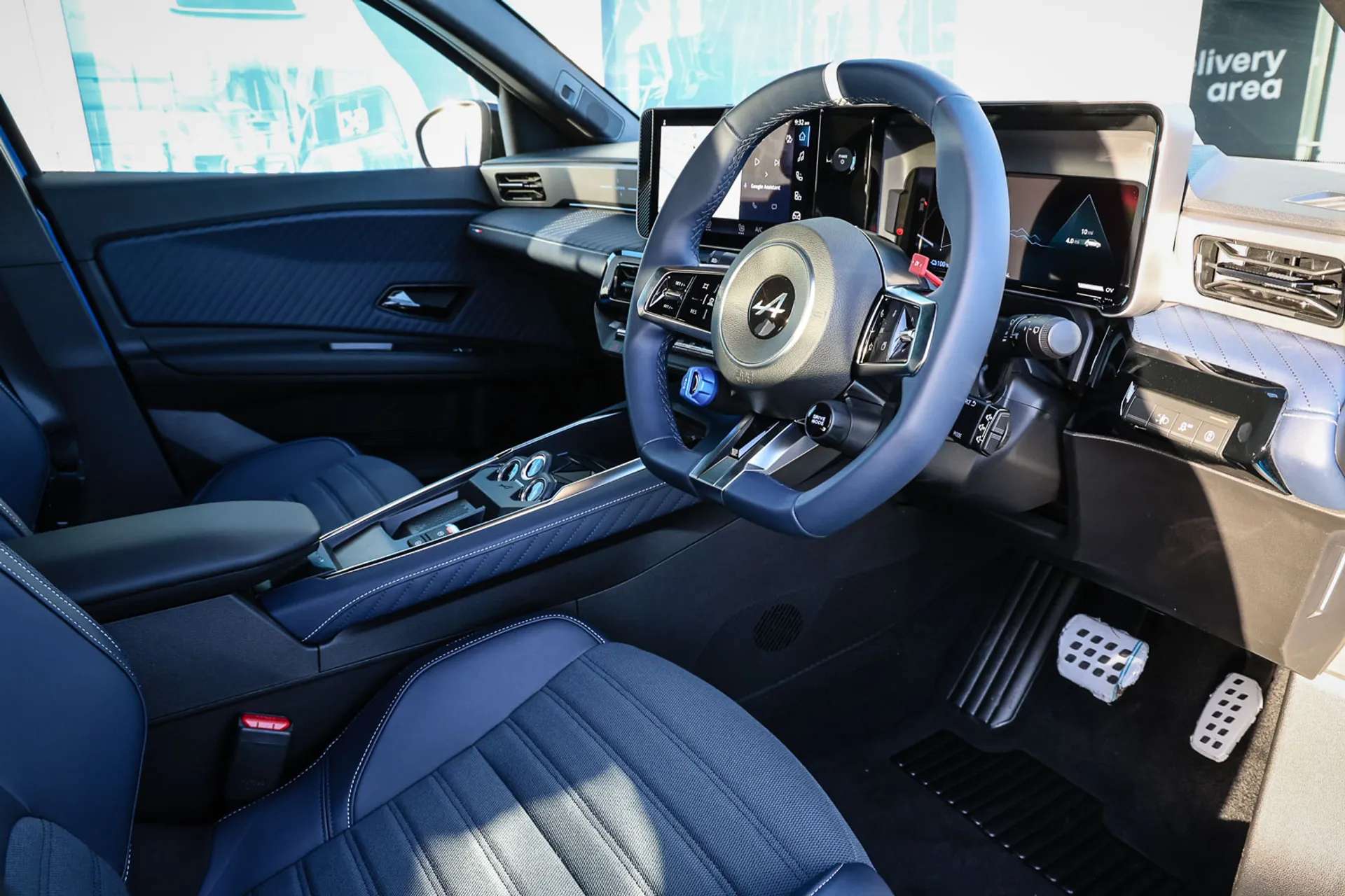 2025 ALPINE A290 2025 ALPINE A290