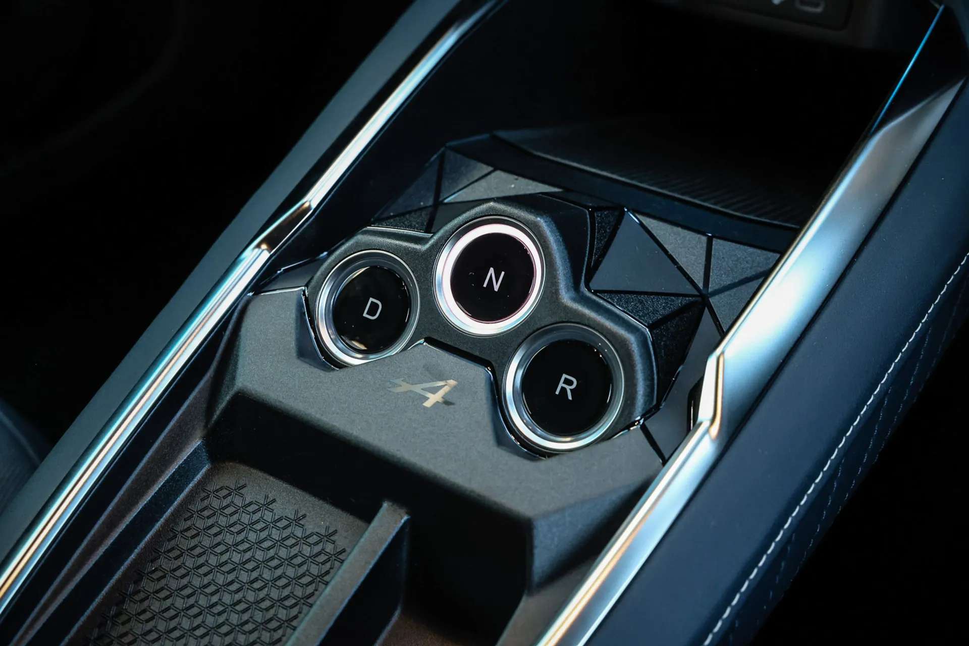 2025 ALPINE A290 2025 ALPINE A290