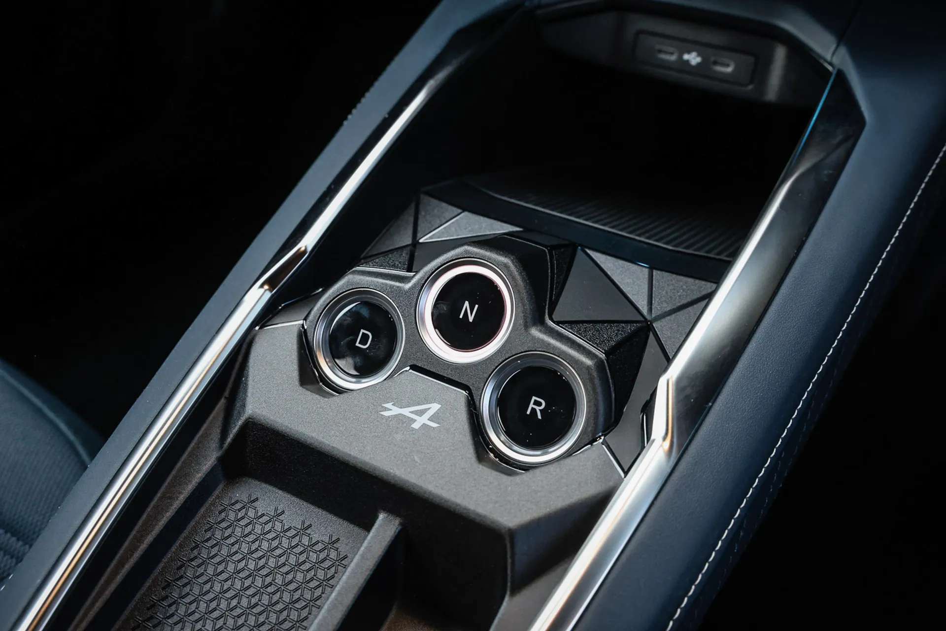 2025 ALPINE A290 2025 ALPINE A290