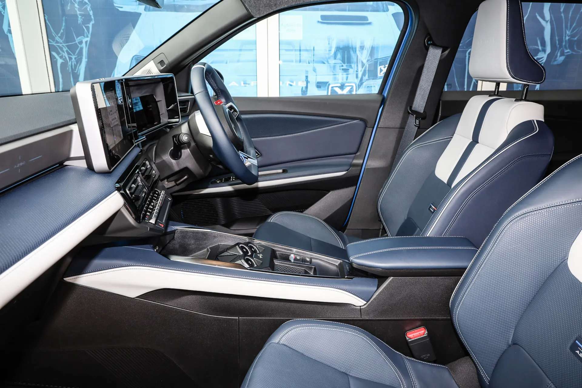 2025 ALPINE A290 2025 ALPINE A290