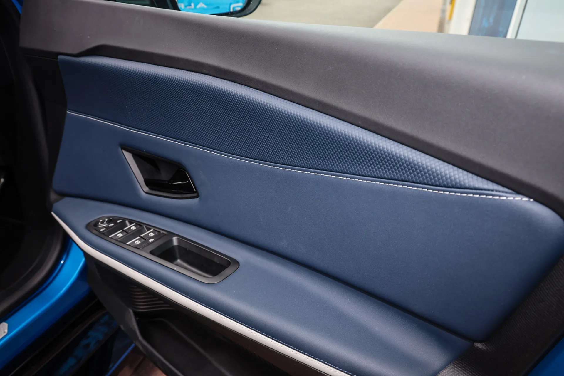 2025 ALPINE A290 2025 ALPINE A290