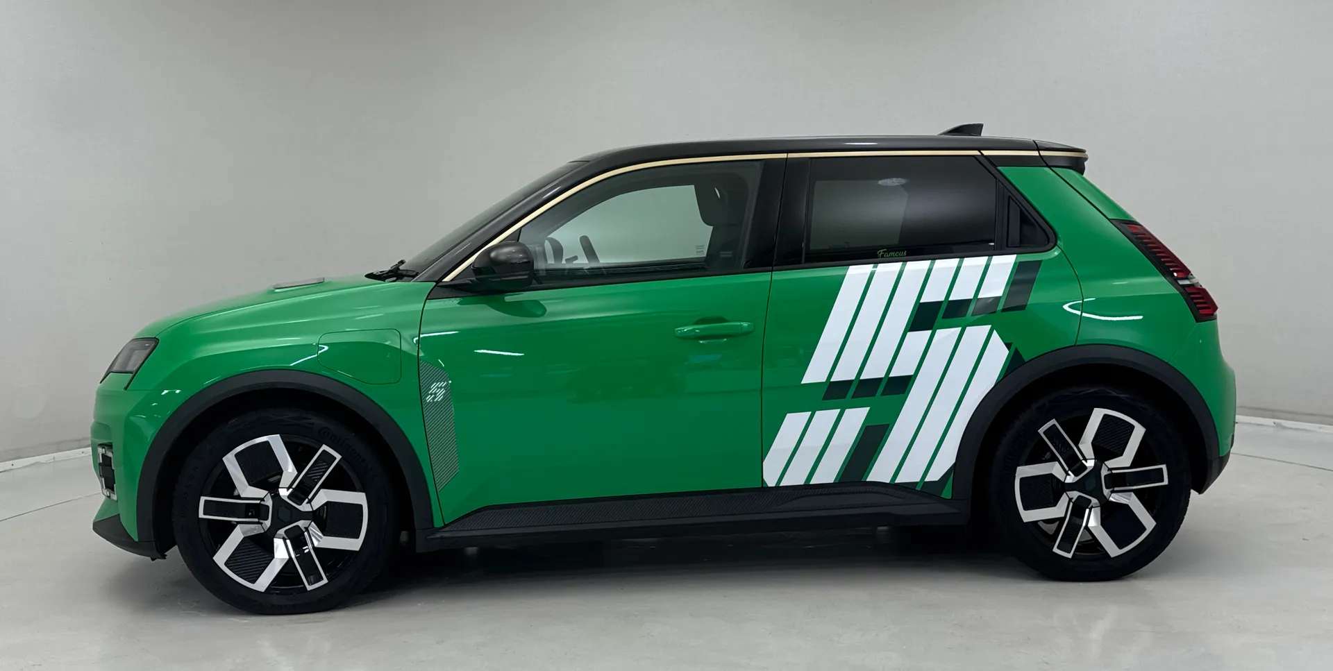 A 2025 RENAULT 5 110kW Techno Comfort Range 52kWh 5dr Auto A 2025 RENAULT 5 110kW Techno Comfort Range 52kWh 5dr Auto