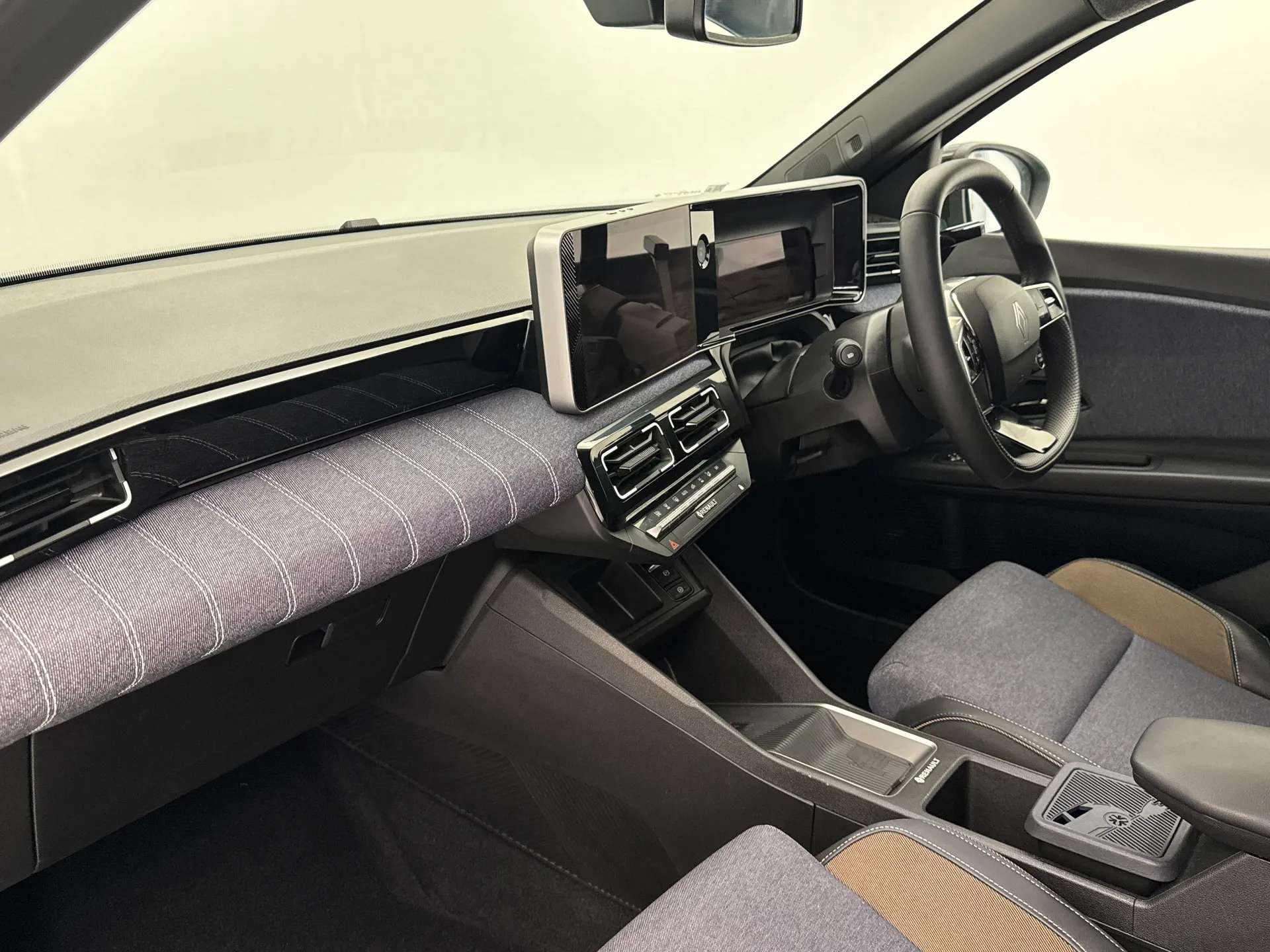 2025 RENAULT 5 2025 RENAULT 5