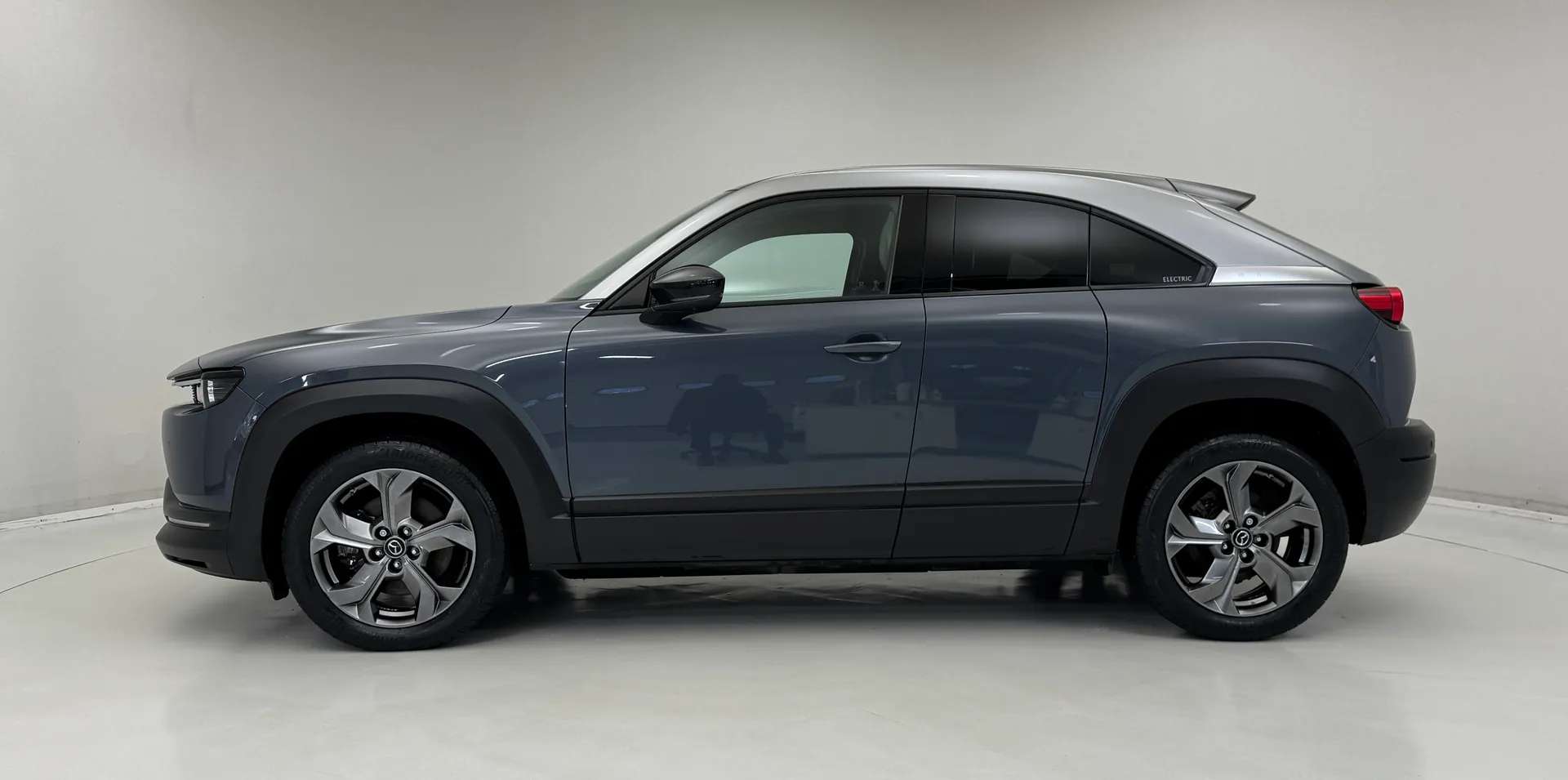 A 2022 MAZDA MX-30 107kW GT Sport Tech 35.5kWh 5dr Auto A 2022 MAZDA MX-30 107kW GT Sport Tech 35.5kWh 5dr Auto