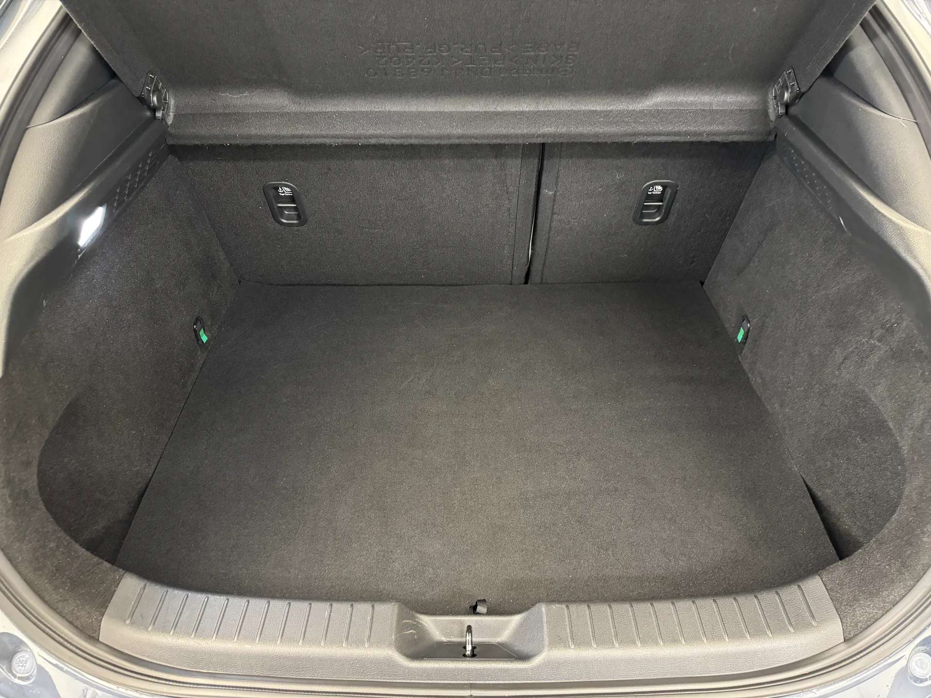 2022 MAZDA MX-30 2022 MAZDA MX-30