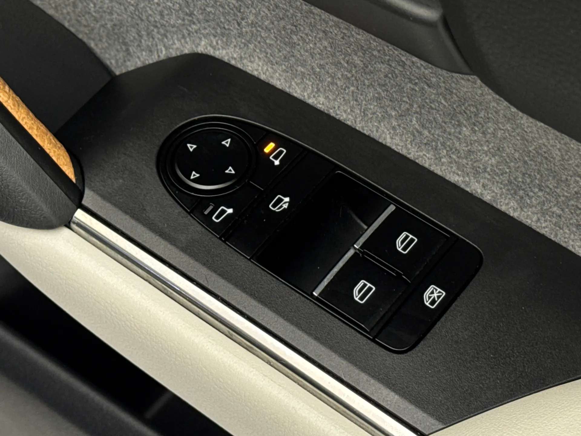 2022 MAZDA MX-30 2022 MAZDA MX-30