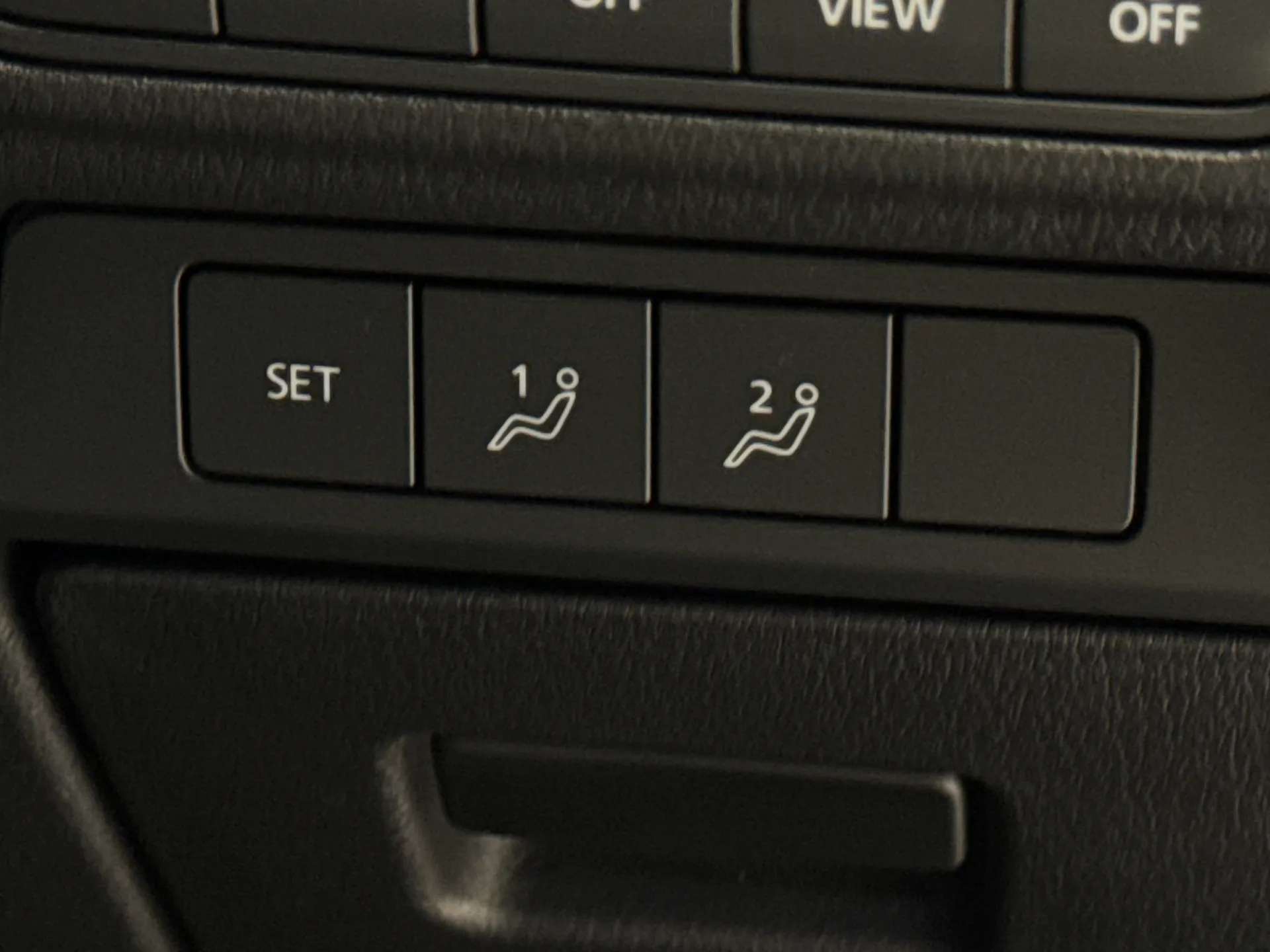 2022 MAZDA MX-30 2022 MAZDA MX-30