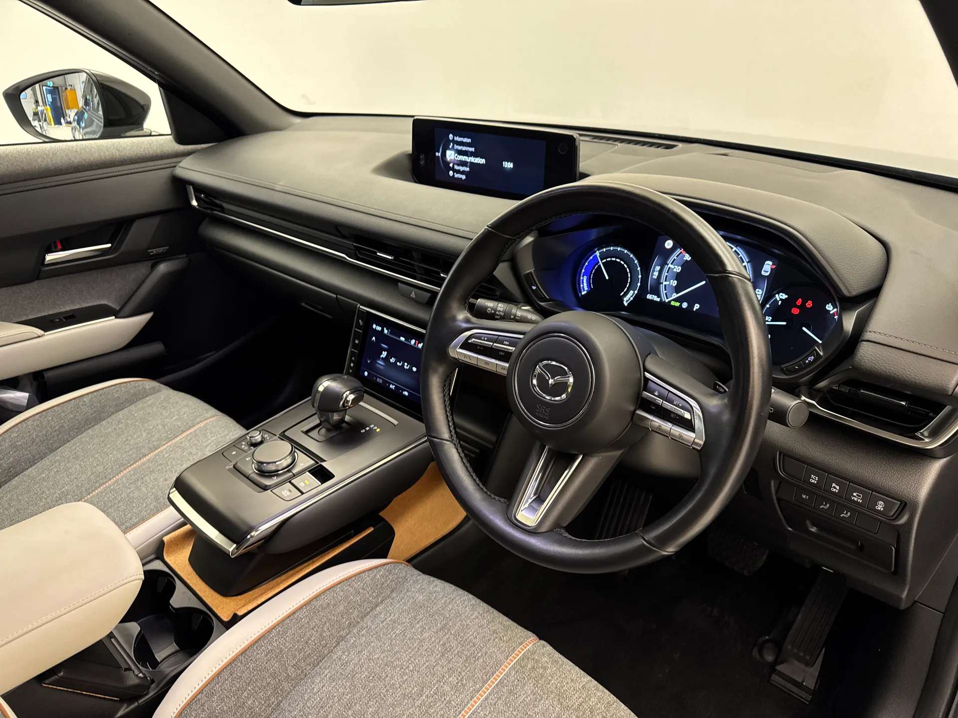 2022 MAZDA MX-30 2022 MAZDA MX-30