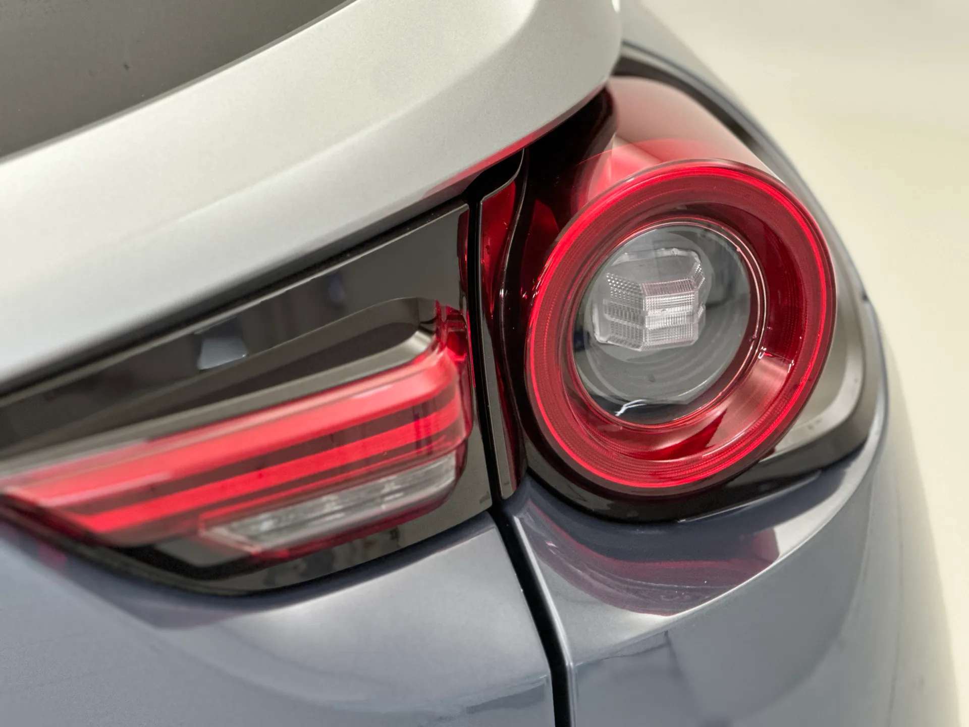 2022 MAZDA MX-30 2022 MAZDA MX-30