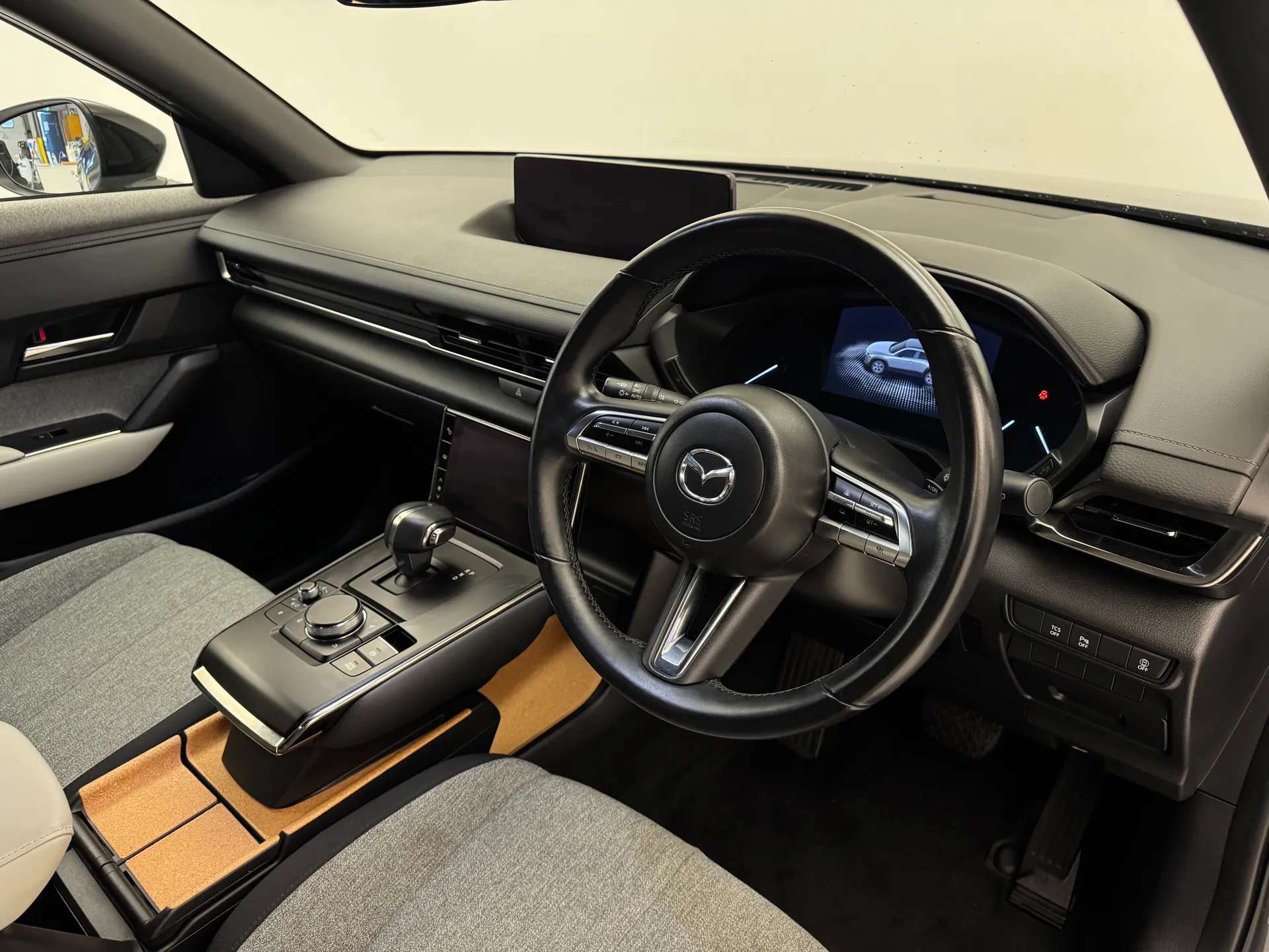 2021 MAZDA MX-30 2021 MAZDA MX-30