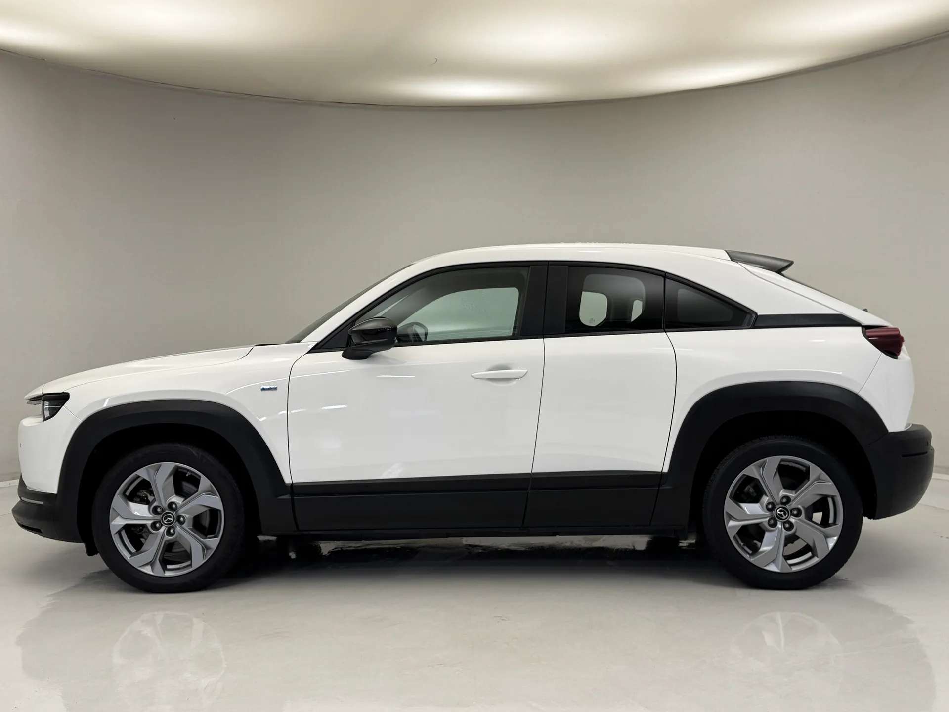2022 MAZDA MX-30 2022 MAZDA MX-30