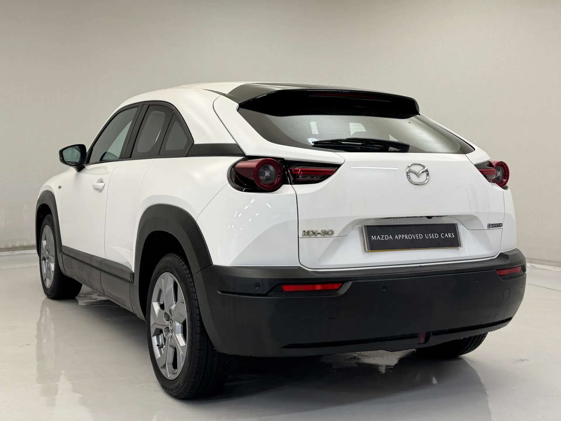 2022 MAZDA MX-30 2022 MAZDA MX-30