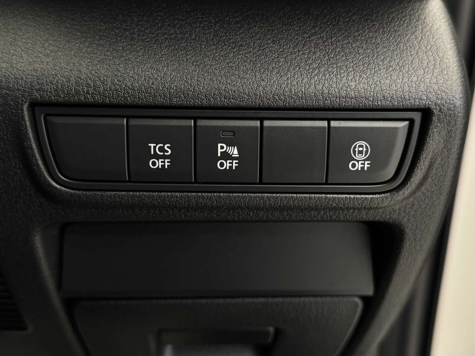 2022 MAZDA MX-30 2022 MAZDA MX-30