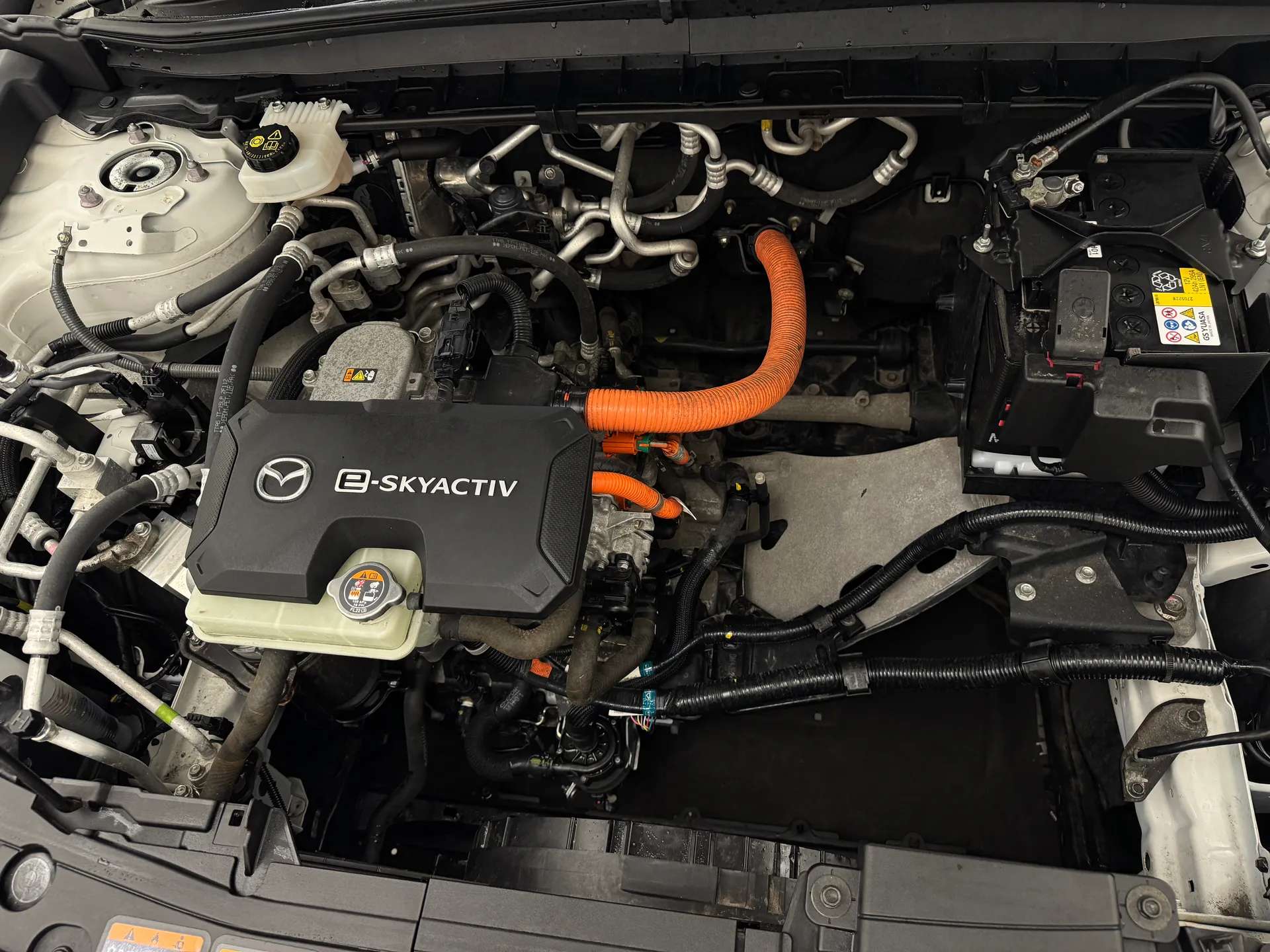 2022 MAZDA MX-30 2022 MAZDA MX-30