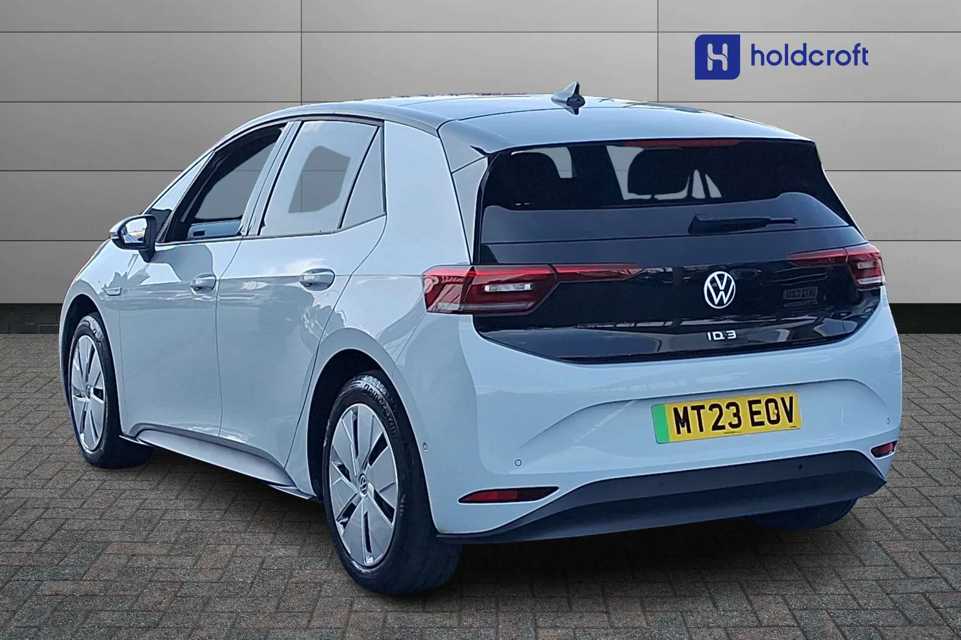 A 2023 VOLKSWAGEN ID.3 150kW Family Pro Performance 58kWh 5dr Auto A 2023 VOLKSWAGEN ID.3 150kW Family Pro Performance 58kWh 5dr Auto