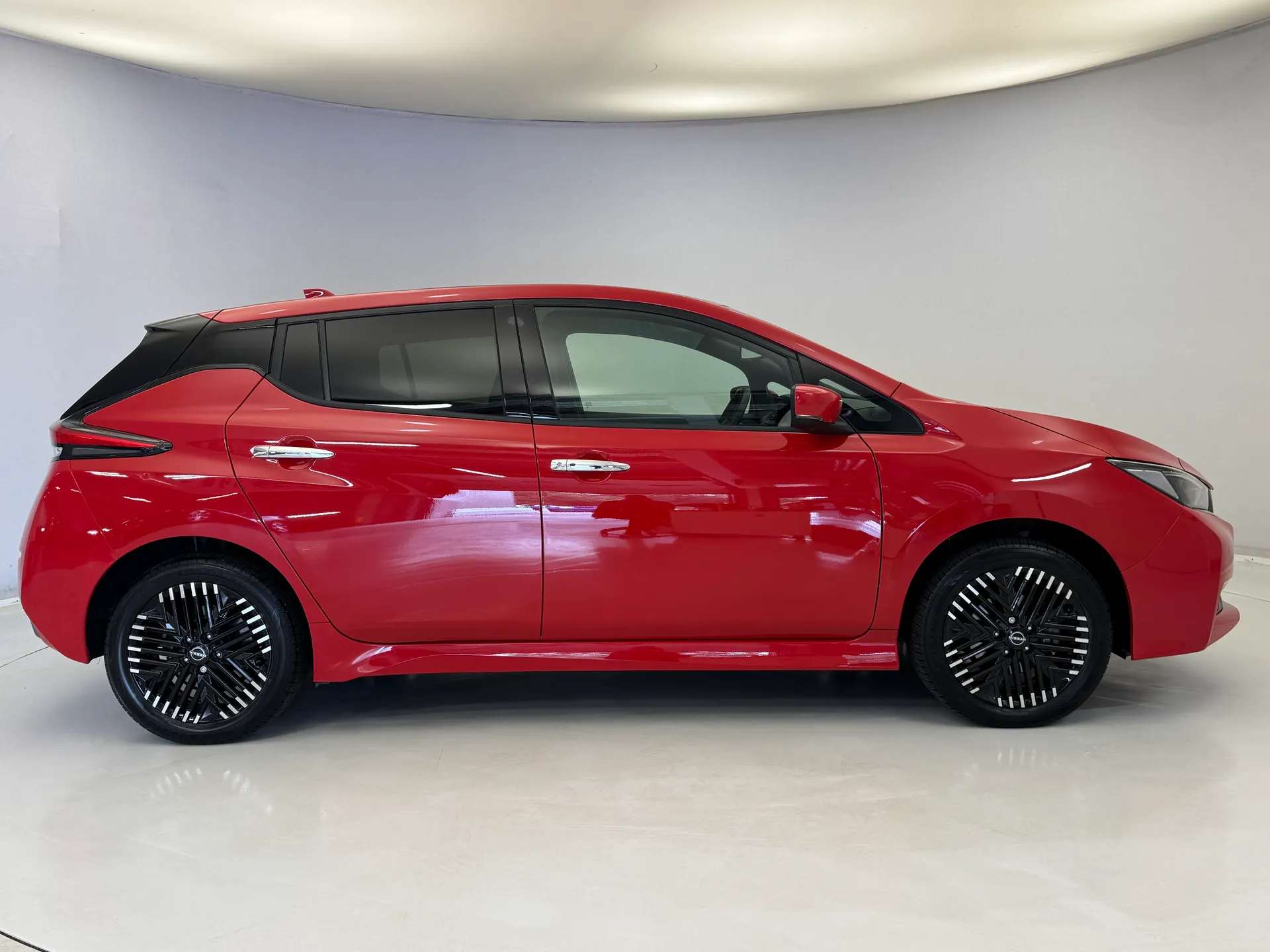 2024 NISSAN LEAF 2024 NISSAN LEAF