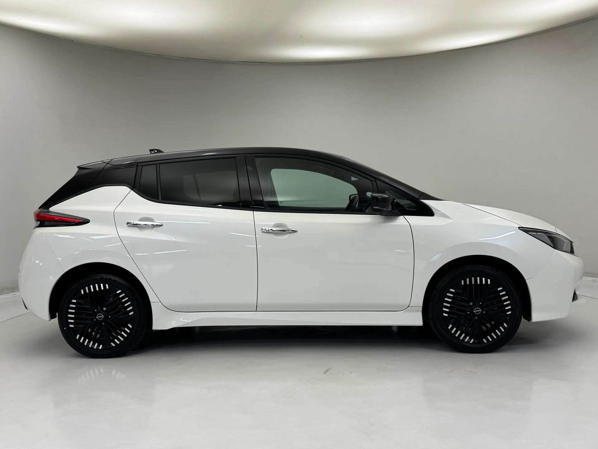 2023 NISSAN LEAF 2023 NISSAN LEAF