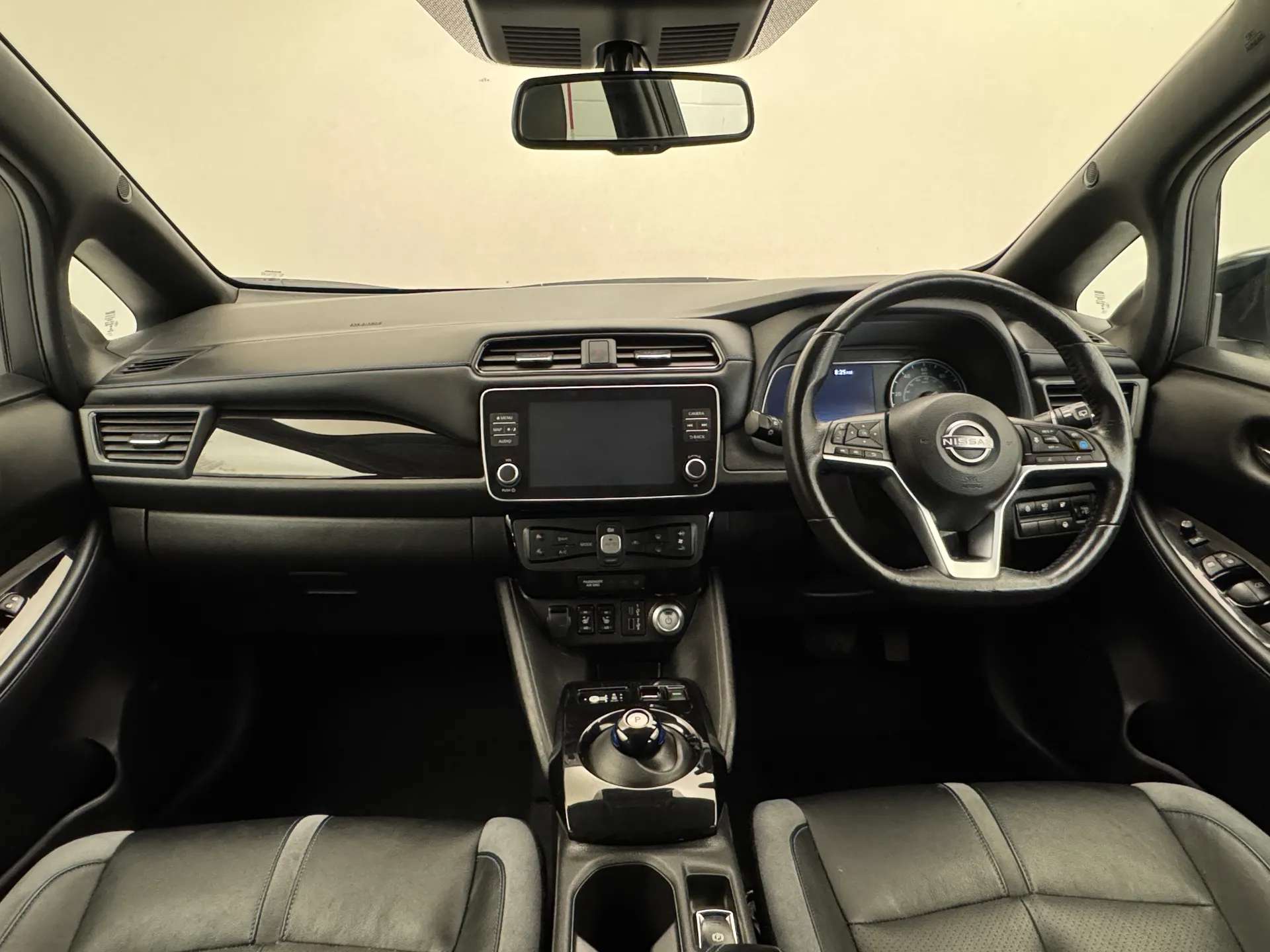 A 2023 NISSAN LEAF 160kW e+ Tekna 59kWh 5dr Auto A 2023 NISSAN LEAF 160kW e+ Tekna 59kWh 5dr Auto
