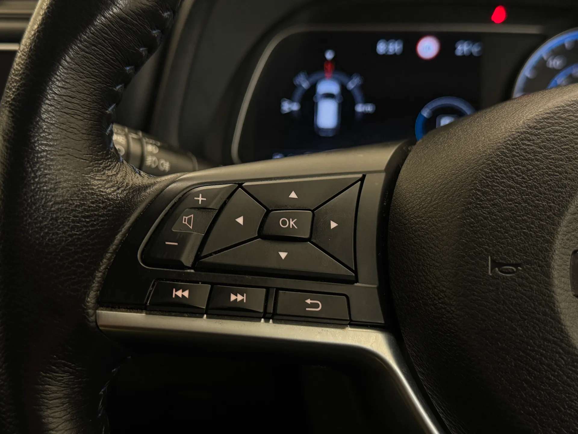 2023 NISSAN LEAF 2023 NISSAN LEAF