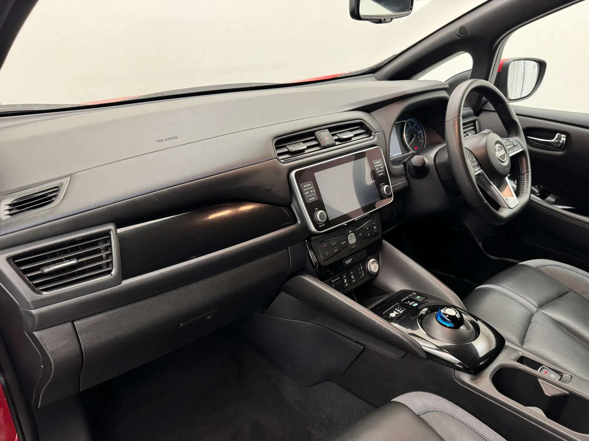 2022 NISSAN LEAF 2022 NISSAN LEAF