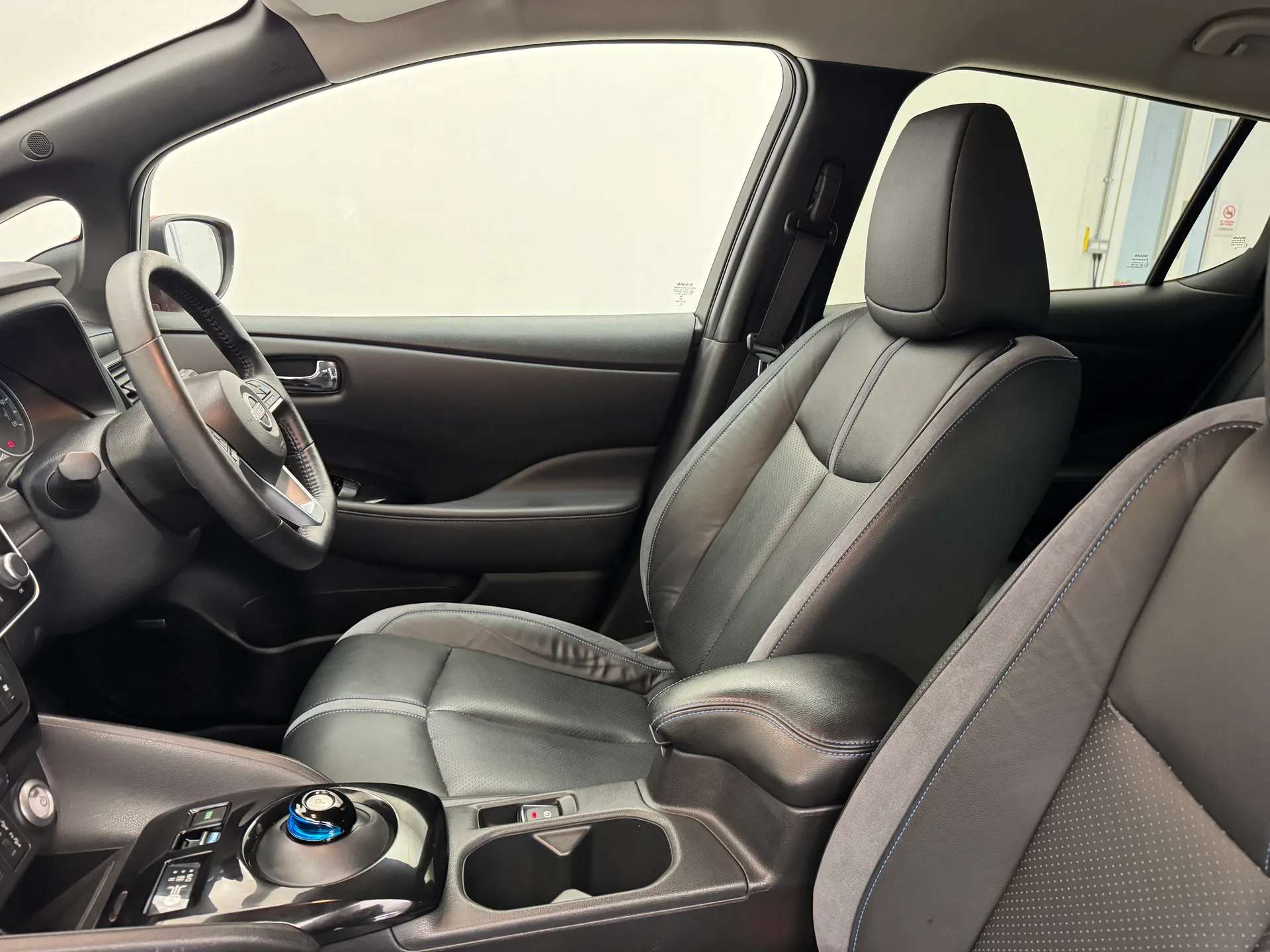 2022 NISSAN LEAF 2022 NISSAN LEAF