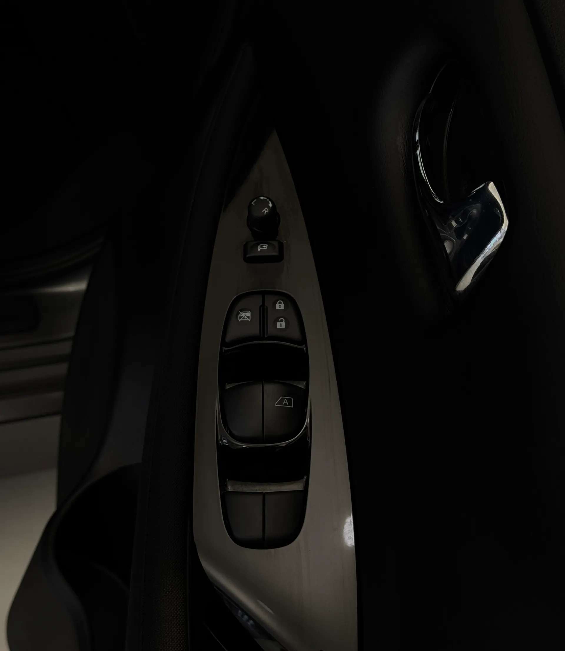 2023 NISSAN LEAF 2023 NISSAN LEAF