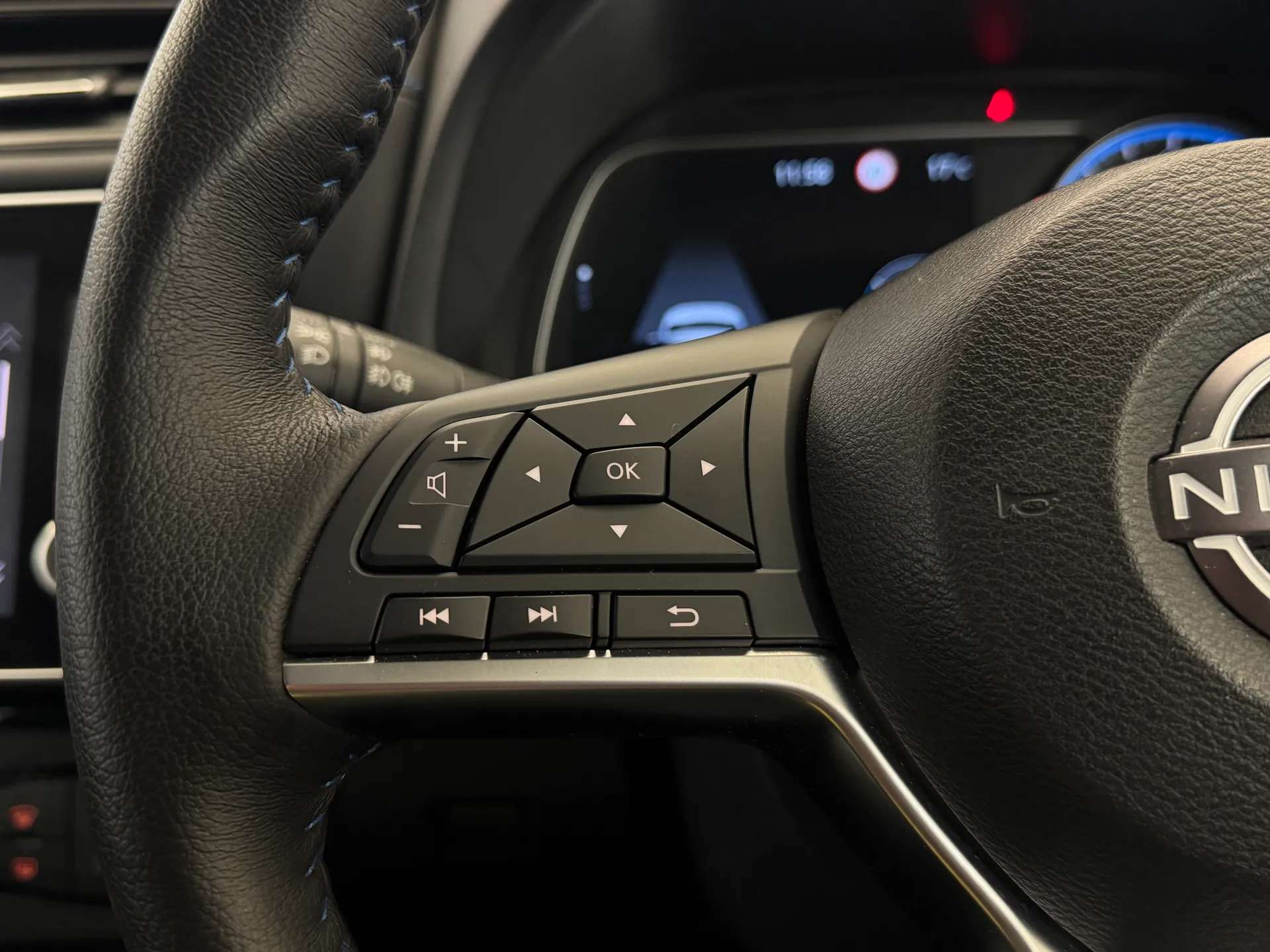 2023 NISSAN LEAF 2023 NISSAN LEAF