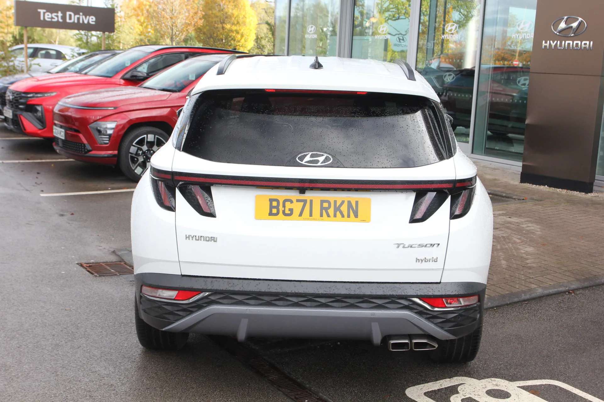 A 2021 HYUNDAI TUCSON 1.6 TGDi Hybrid 230 Premium 5dr 2WD Auto A 2021 HYUNDAI TUCSON 1.6 TGDi Hybrid 230 Premium 5dr 2WD Auto