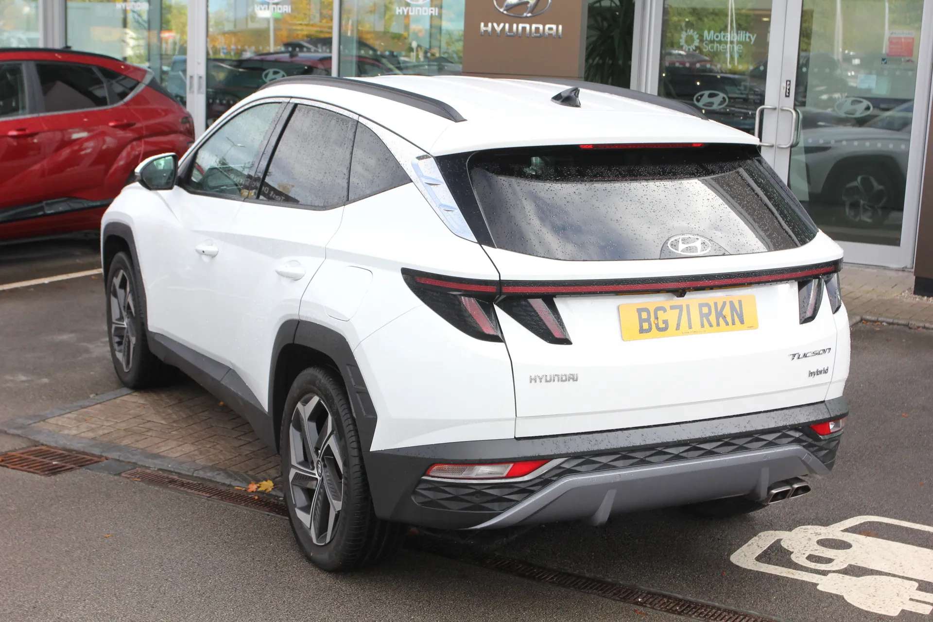 A 2021 HYUNDAI TUCSON 1.6 TGDi Hybrid 230 Premium 5dr 2WD Auto A 2021 HYUNDAI TUCSON 1.6 TGDi Hybrid 230 Premium 5dr 2WD Auto