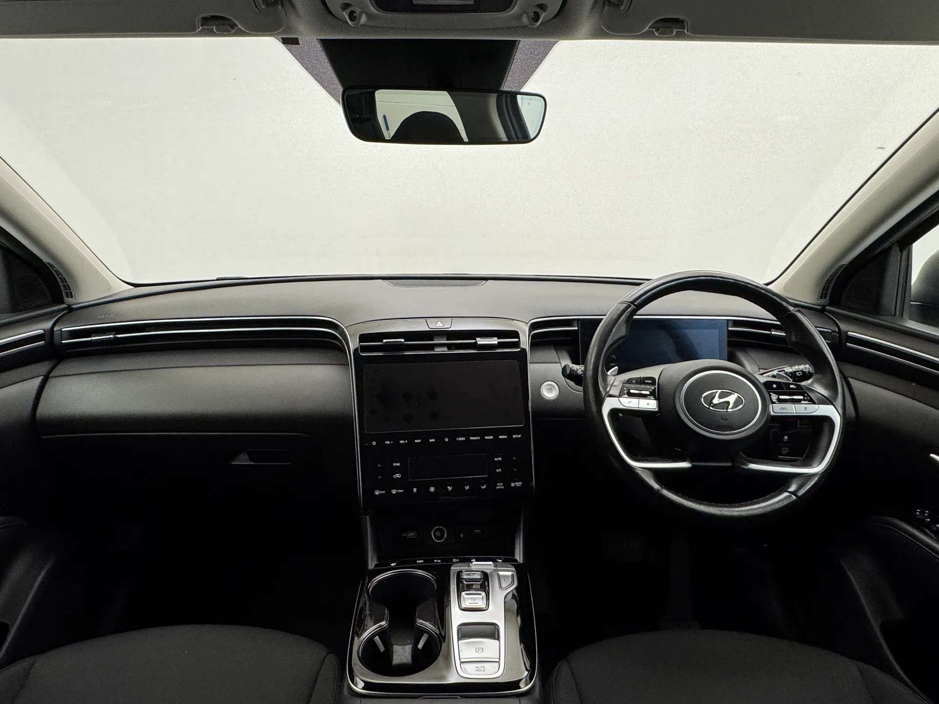 A 2023 HYUNDAI TUCSON 1.6 TGDi Hybrid 230 Premium 5dr 2WD Auto A 2023 HYUNDAI TUCSON 1.6 TGDi Hybrid 230 Premium 5dr 2WD Auto