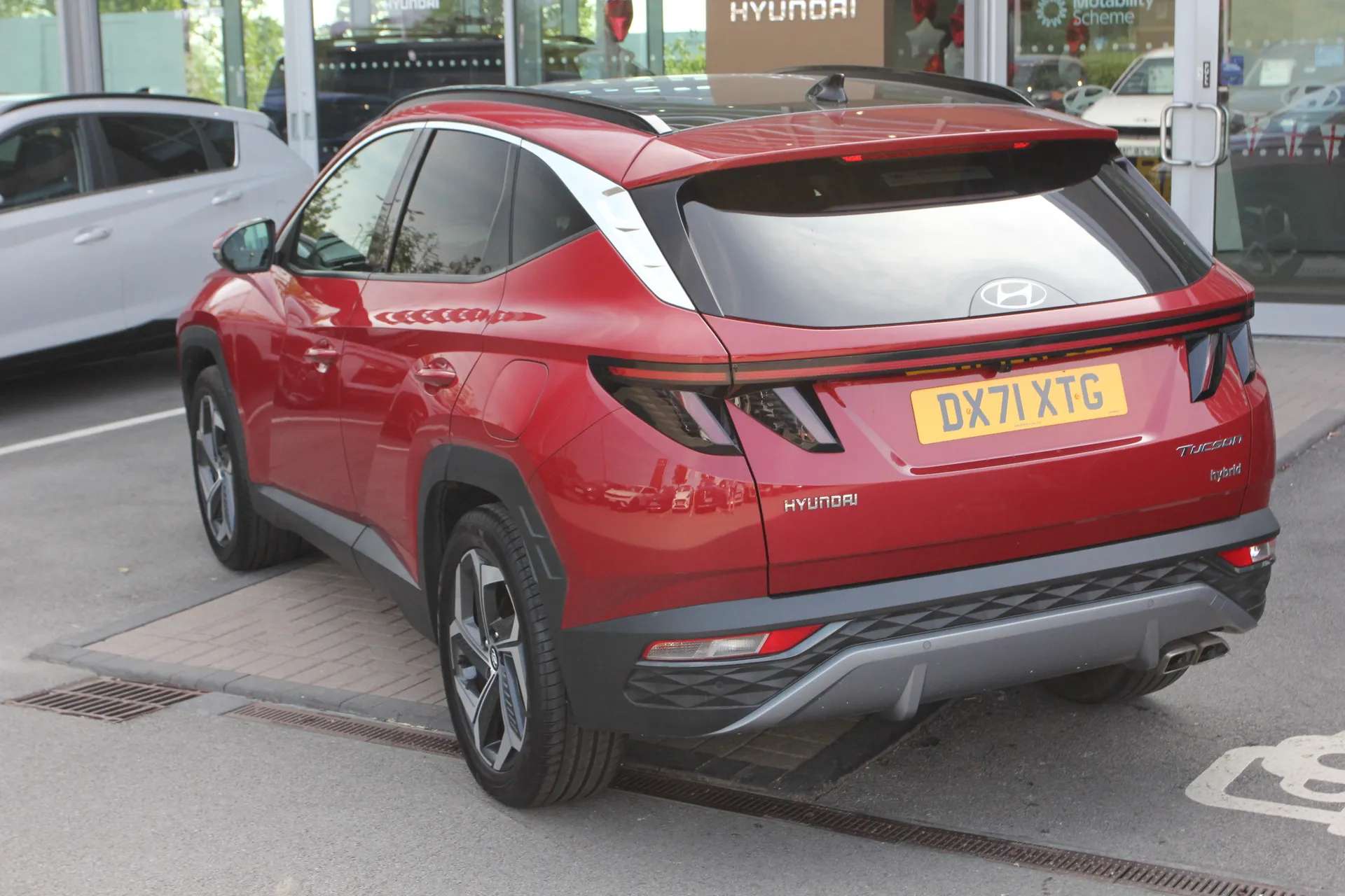 A 2021 HYUNDAI TUCSON 1.6 TGDi Hybrid 230 Ultimate 5dr 2WD Auto A 2021 HYUNDAI TUCSON 1.6 TGDi Hybrid 230 Ultimate 5dr 2WD Auto