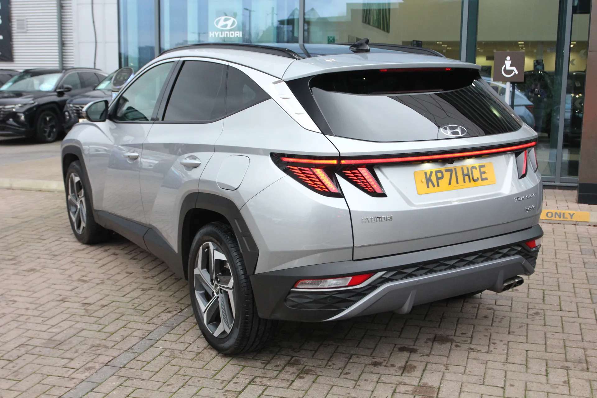 A 2021 HYUNDAI TUCSON 1.6 TGDi Hybrid 230 Ultimate 5dr 2WD Auto A 2021 HYUNDAI TUCSON 1.6 TGDi Hybrid 230 Ultimate 5dr 2WD Auto