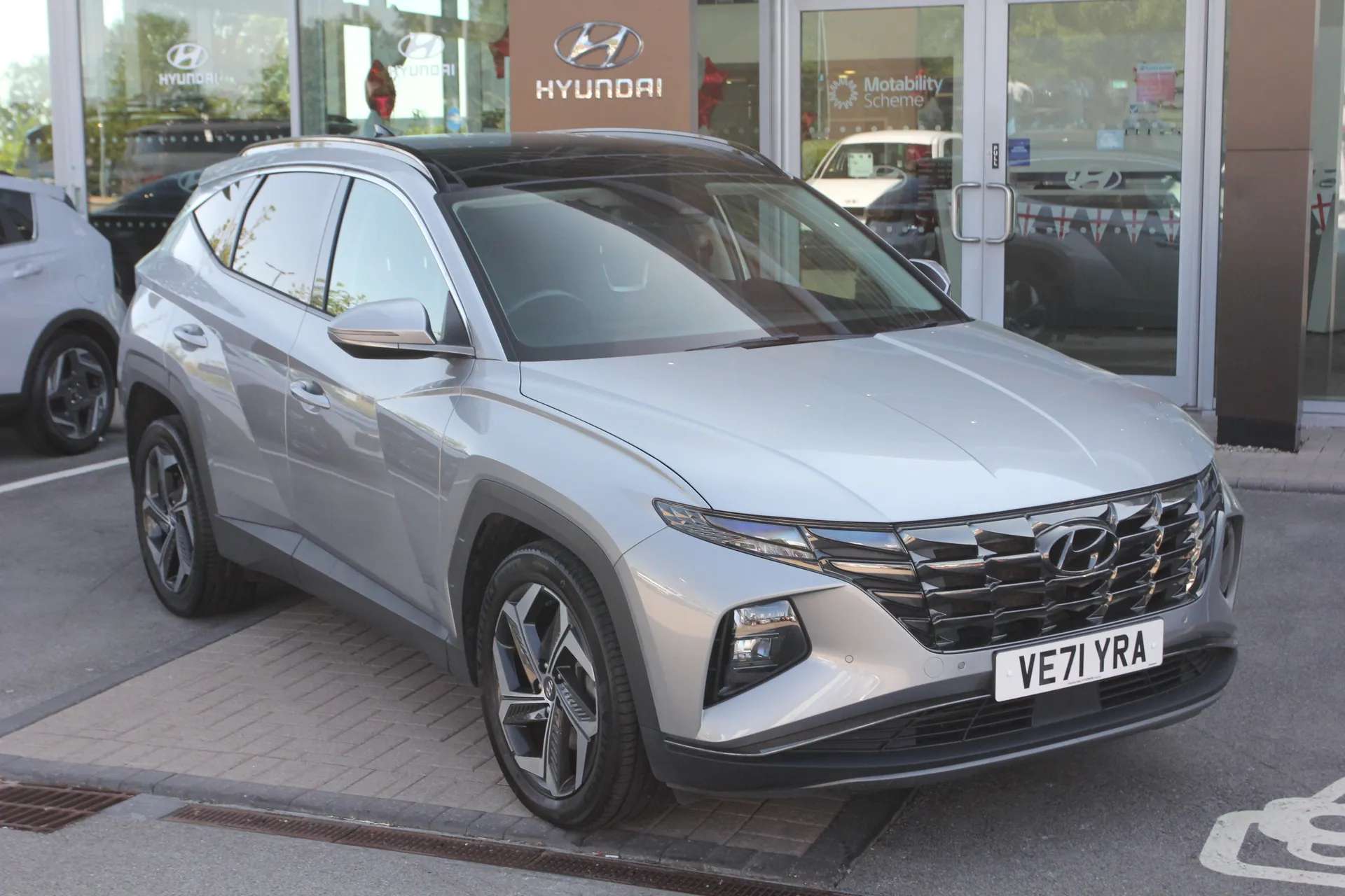 A 2022 HYUNDAI TUCSON 1.6 TGDi Hybrid 230 Ultimate 5dr 2WD Auto A 2022 HYUNDAI TUCSON 1.6 TGDi Hybrid 230 Ultimate 5dr 2WD Auto