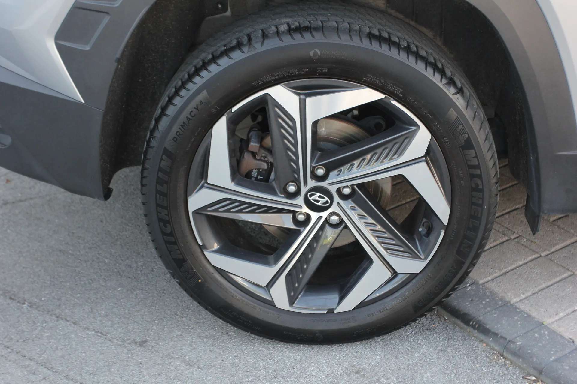 A 2022 HYUNDAI TUCSON 1.6 TGDi Hybrid 230 Ultimate 5dr 2WD Auto A 2022 HYUNDAI TUCSON 1.6 TGDi Hybrid 230 Ultimate 5dr 2WD Auto