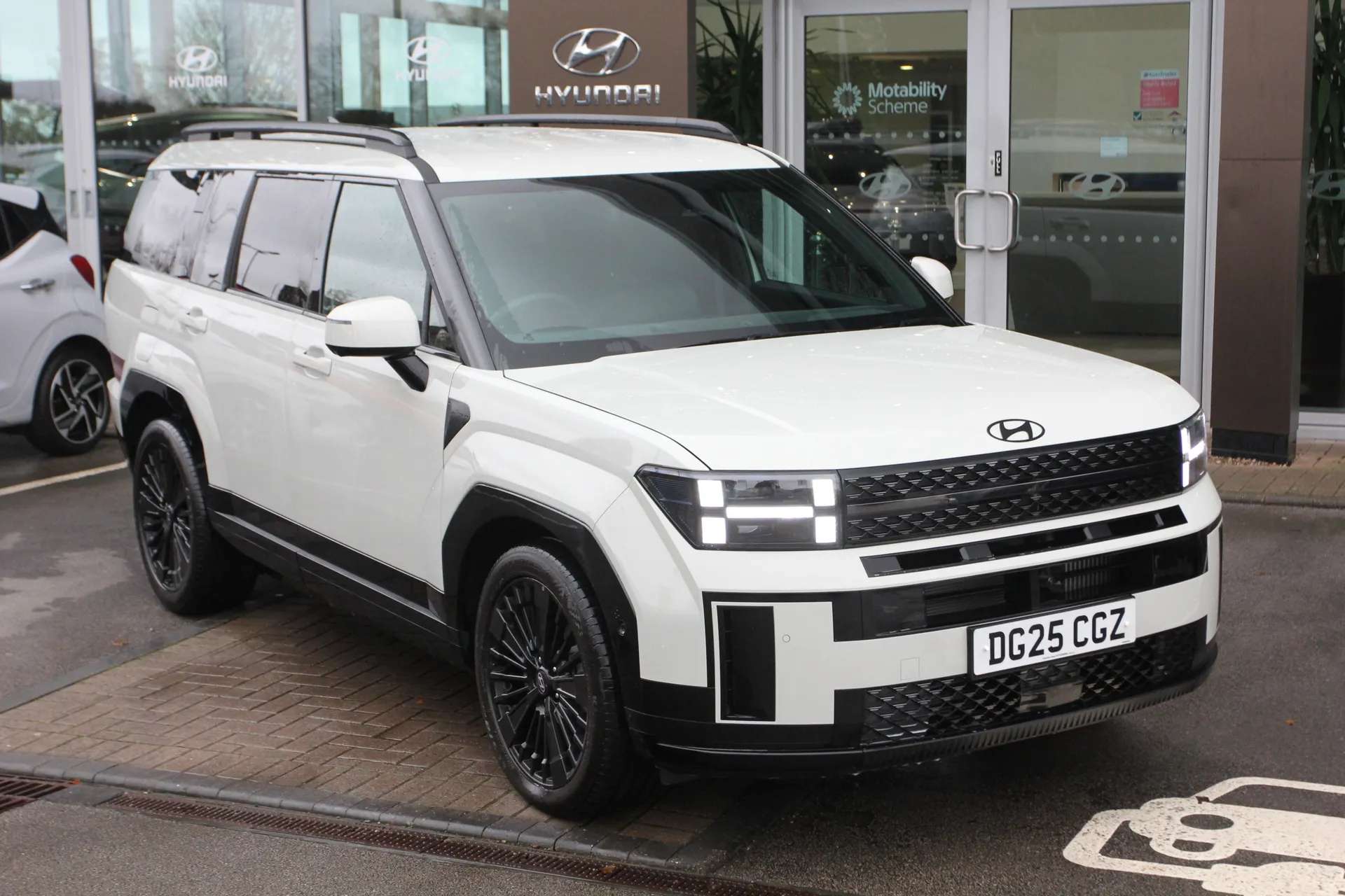 Check out this Hyundai Santa Fe 2025 Hybrid Electric Automatic