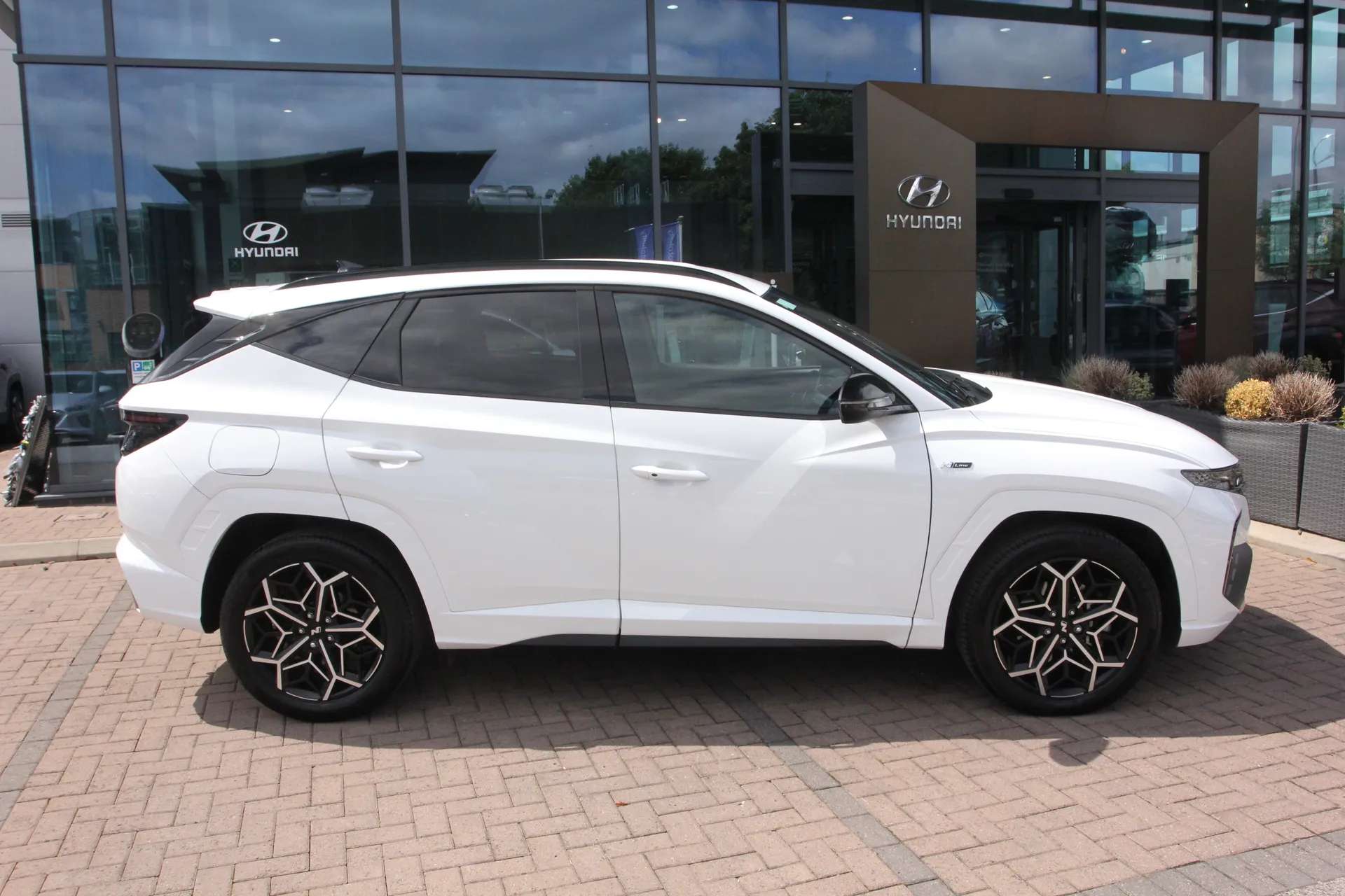 A 2024 HYUNDAI TUCSON 1.6 TGDi Plug-in Hybrid N Line 5dr 4WD Auto A 2024 HYUNDAI TUCSON 1.6 TGDi Plug-in Hybrid N Line 5dr 4WD Auto