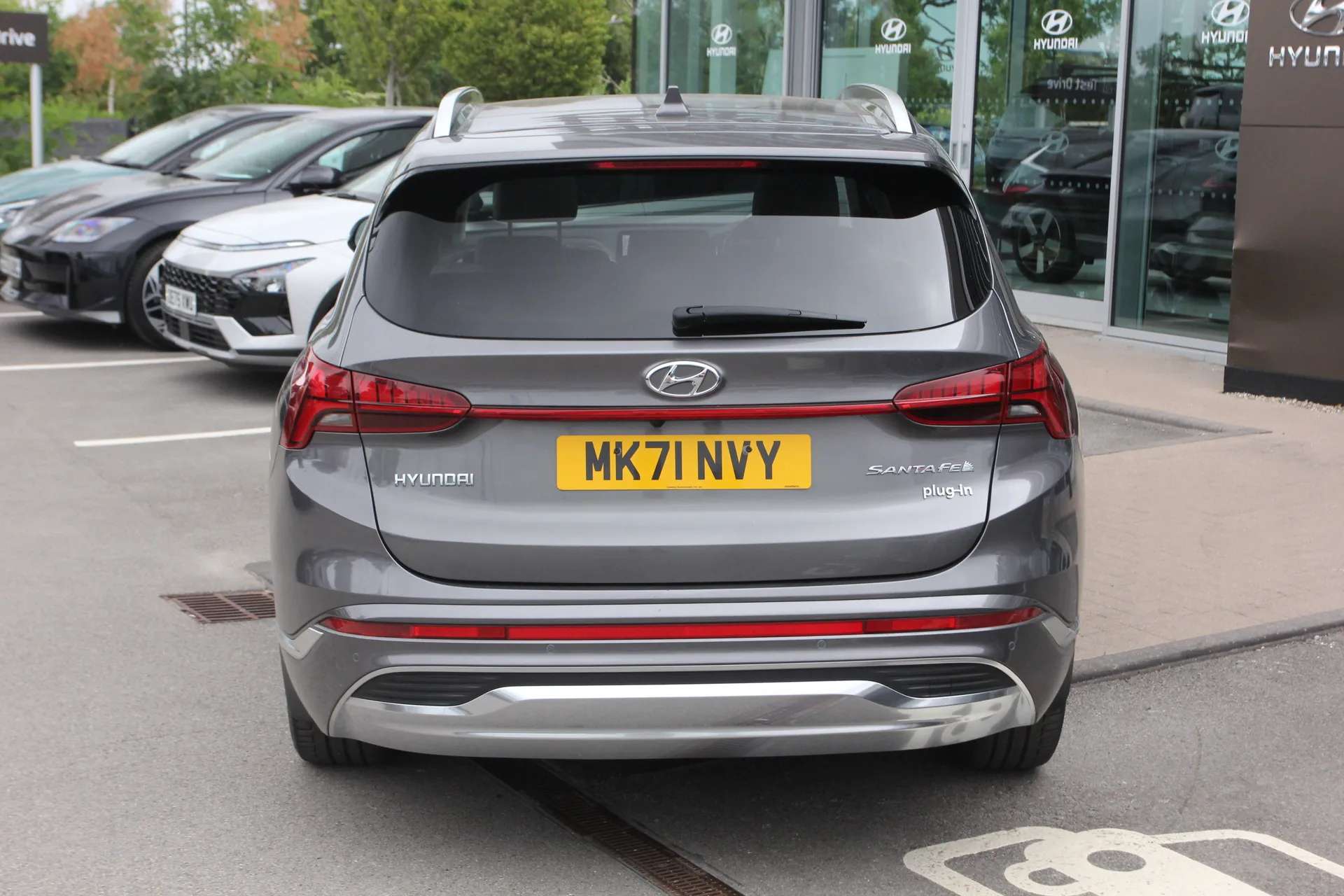 A 2021 HYUNDAI SANTA FE 1.6 TGDi Plug-in Hybrid Ultimate 5dr 4WD Auto A 2021 HYUNDAI SANTA FE 1.6 TGDi Plug-in Hybrid Ultimate 5dr 4WD Auto