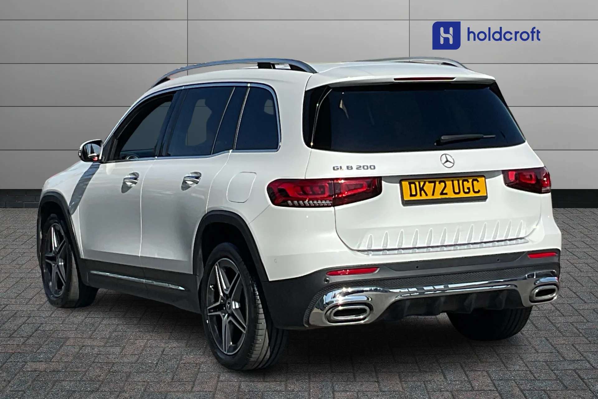 A 2022 MERCEDES-BENZ GLB GLB 200 AMG Line Premium 5dr 7G-Tronic A 2022 MERCEDES-BENZ GLB GLB 200 AMG Line Premium 5dr 7G-Tronic