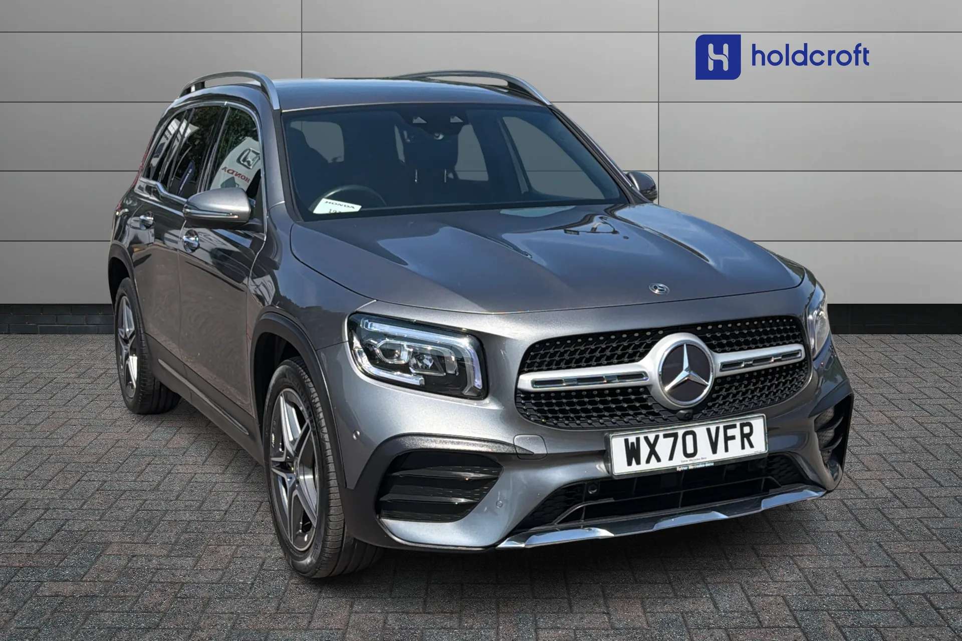 A 2021 MERCEDES-BENZ GLB GLB 220d 4Matic AMG Line Premium 5dr 8G-Tronic A 2021 MERCEDES-BENZ GLB GLB 220d 4Matic AMG Line Premium 5dr 8G-Tronic