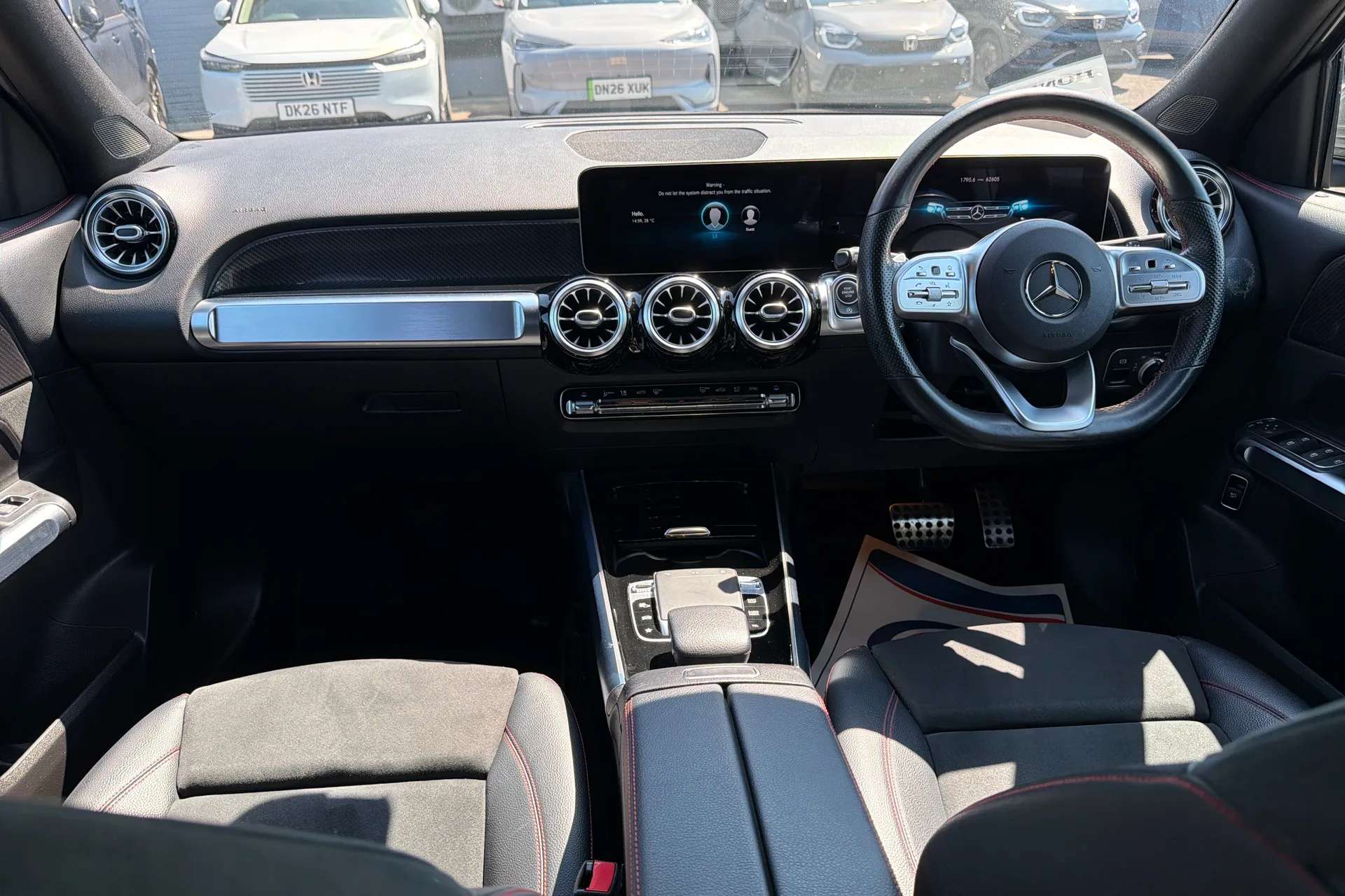 A 2021 MERCEDES-BENZ GLB GLB 220d 4Matic AMG Line Premium 5dr 8G-Tronic A 2021 MERCEDES-BENZ GLB GLB 220d 4Matic AMG Line Premium 5dr 8G-Tronic