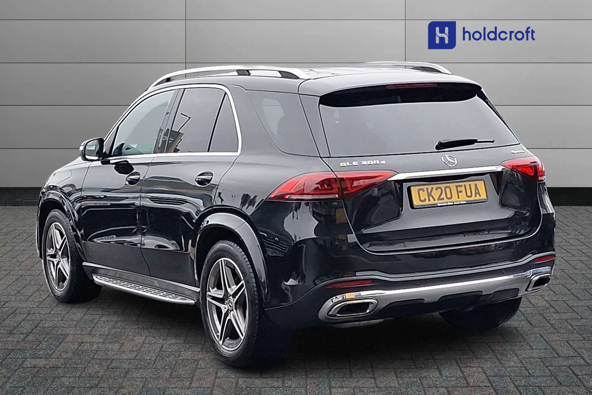 A 2020 MERCEDES-BENZ GLE GLE 300d 4Matic AMG Line Premium 5dr 9G-Tronic A 2020 MERCEDES-BENZ GLE GLE 300d 4Matic AMG Line Premium 5dr 9G-Tronic